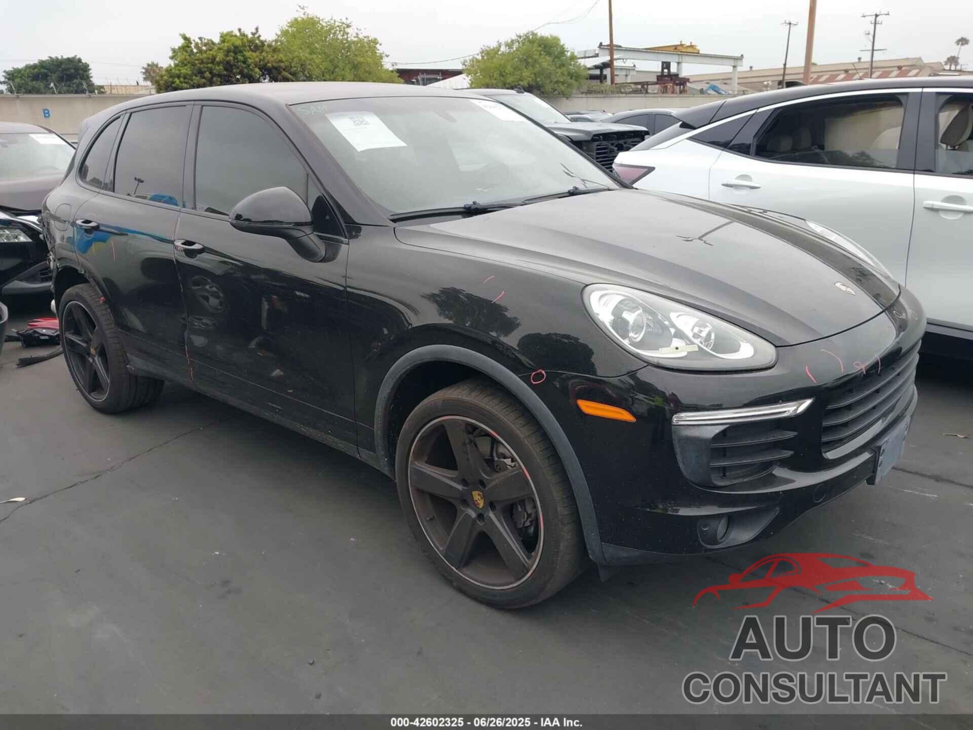 PORSCHE CAYENNE 2016 - WP1AA2A24GKA14137