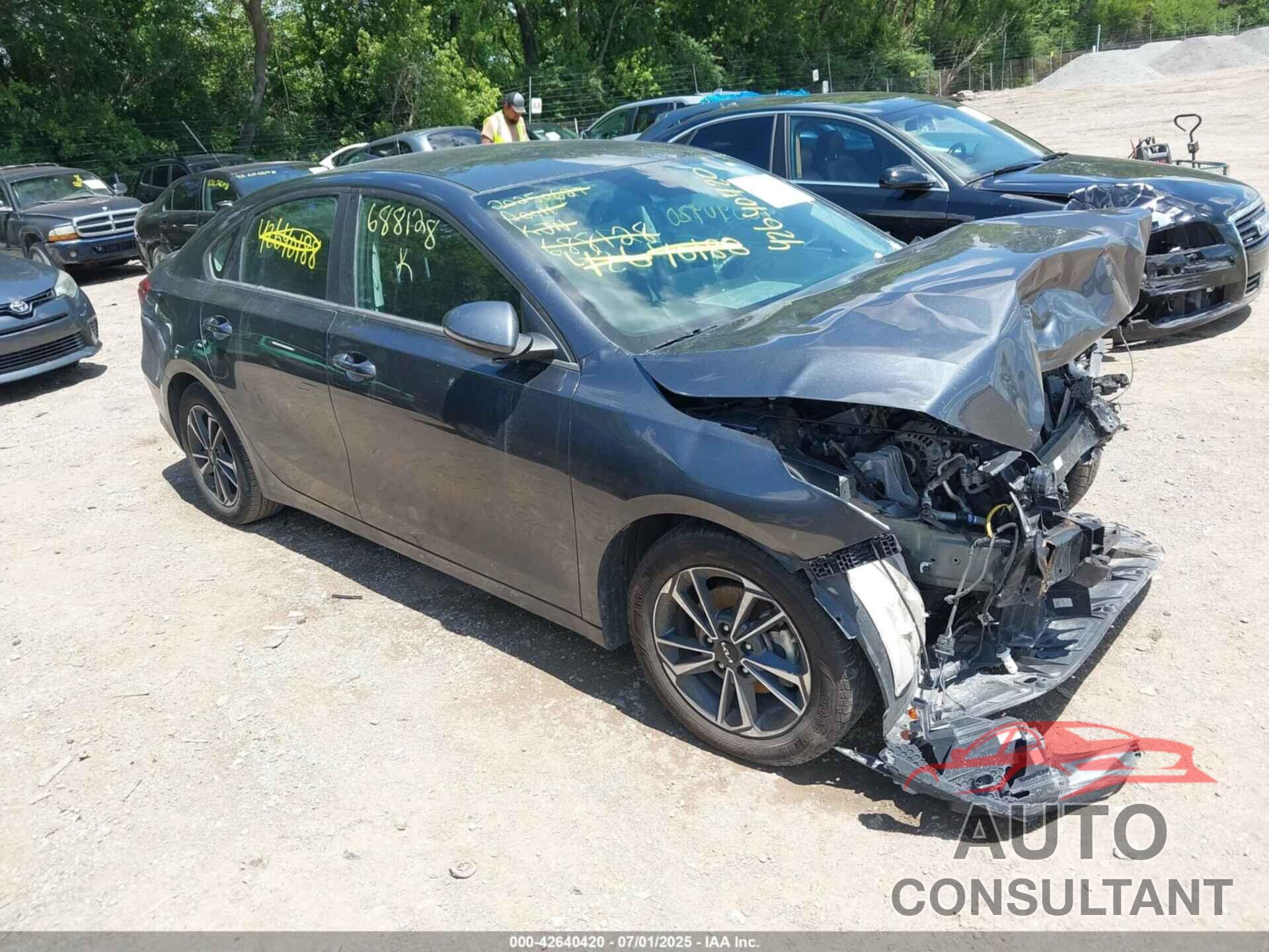 KIA FORTE 2023 - 3KPF24AD2PE688128