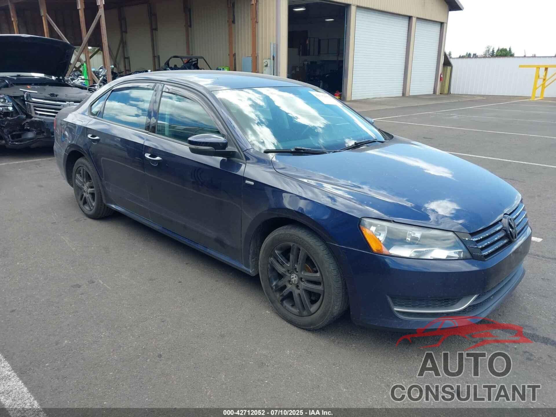 VOLKSWAGEN PASSAT 2015 - 1VWAT7A31FC065859
