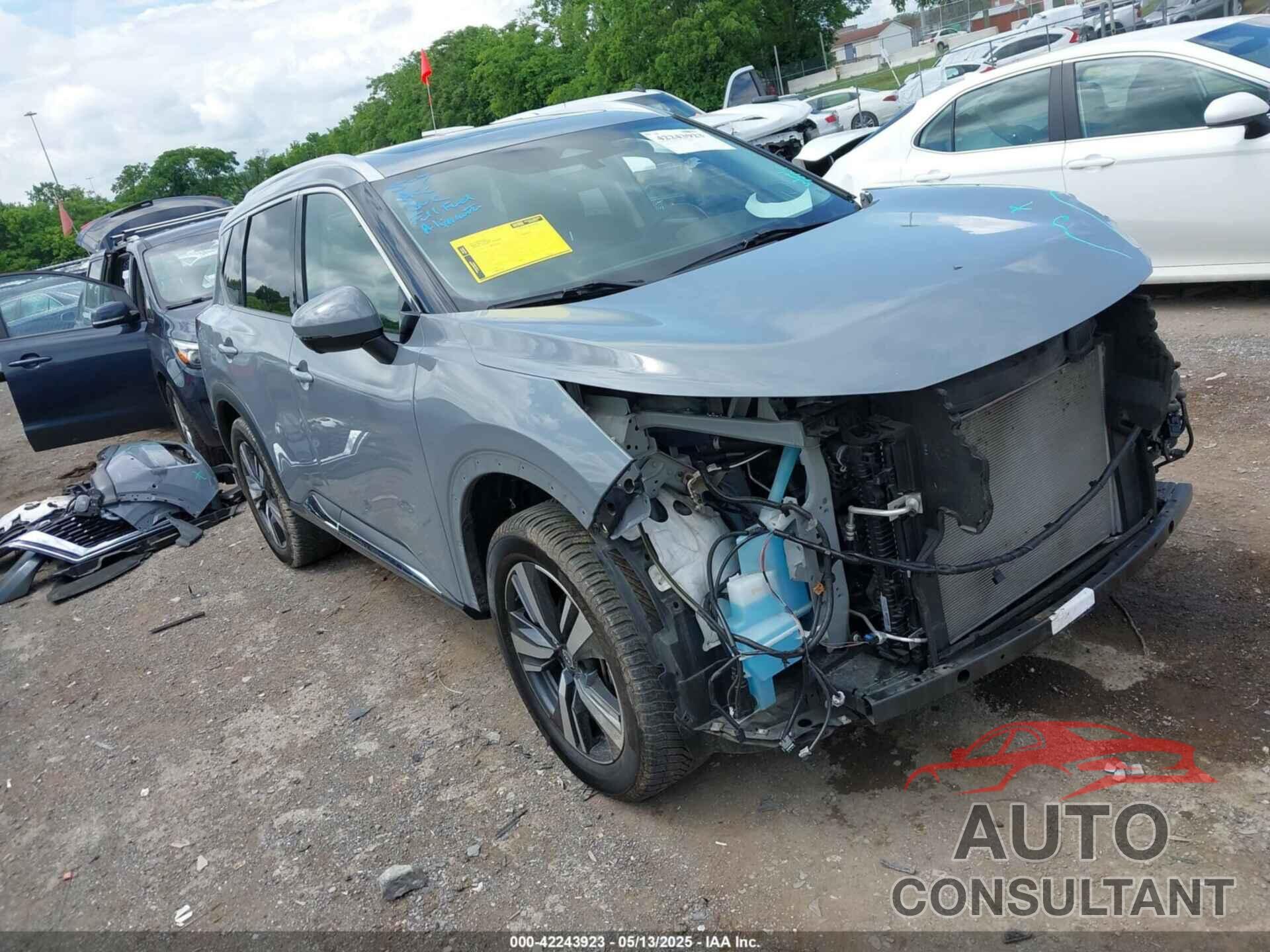 NISSAN ROGUE 2022 - 5N1BT3CA4NC708940