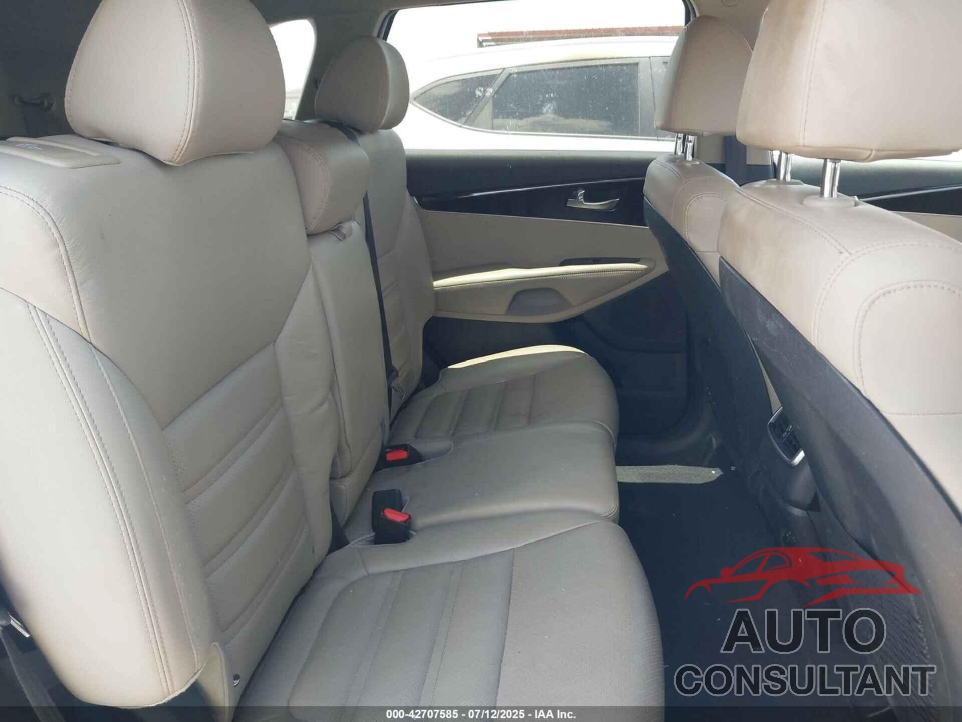 KIA SORENTO 2019 - 5XYPH4A56KG521598