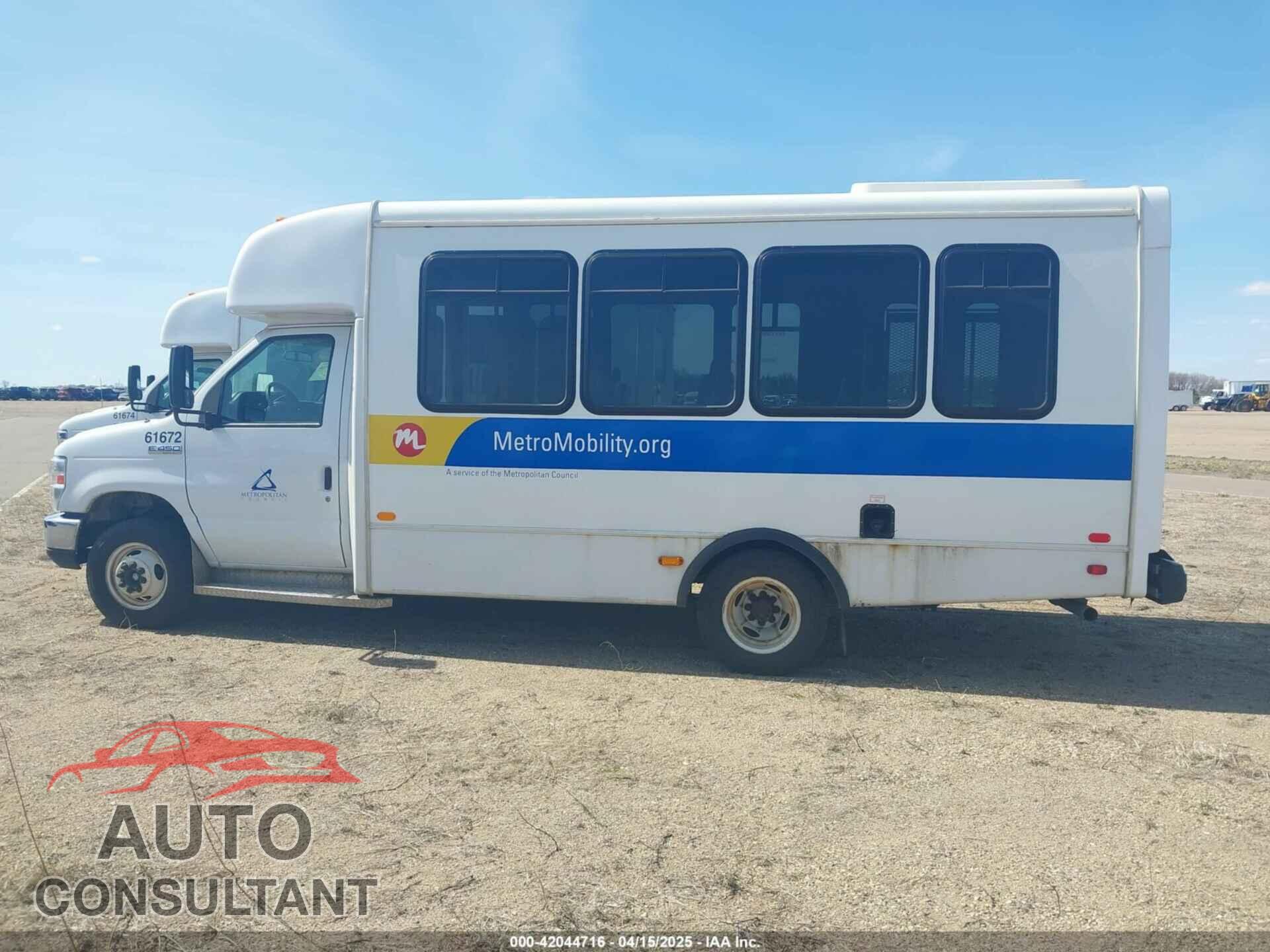 FORD E-450 CUTAWAY 2018 - 1FDFE4FS2JDC33184
