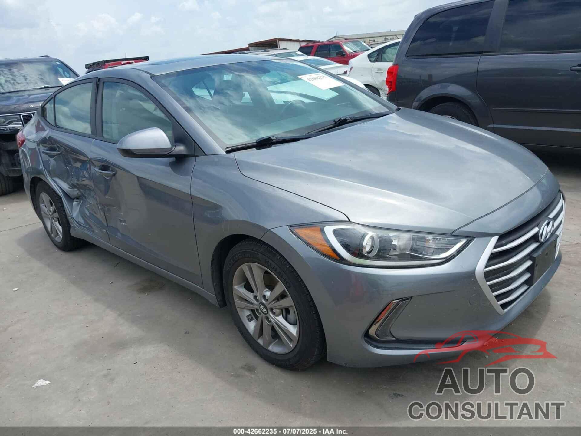 HYUNDAI ELANTRA 2017 - KMHD84LF4HU354735