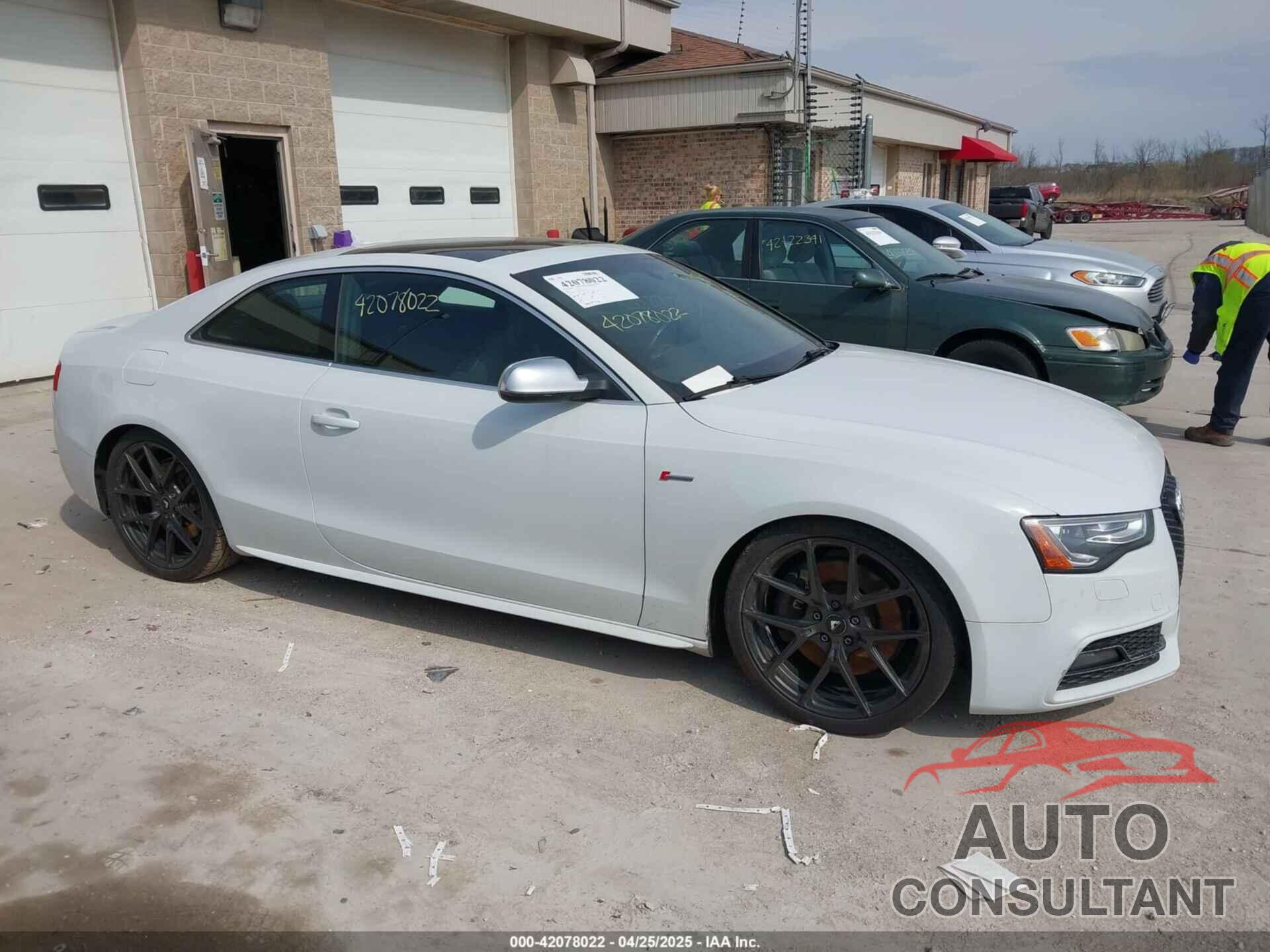 AUDI S5 2013 - WAUVGAFR0DA036314