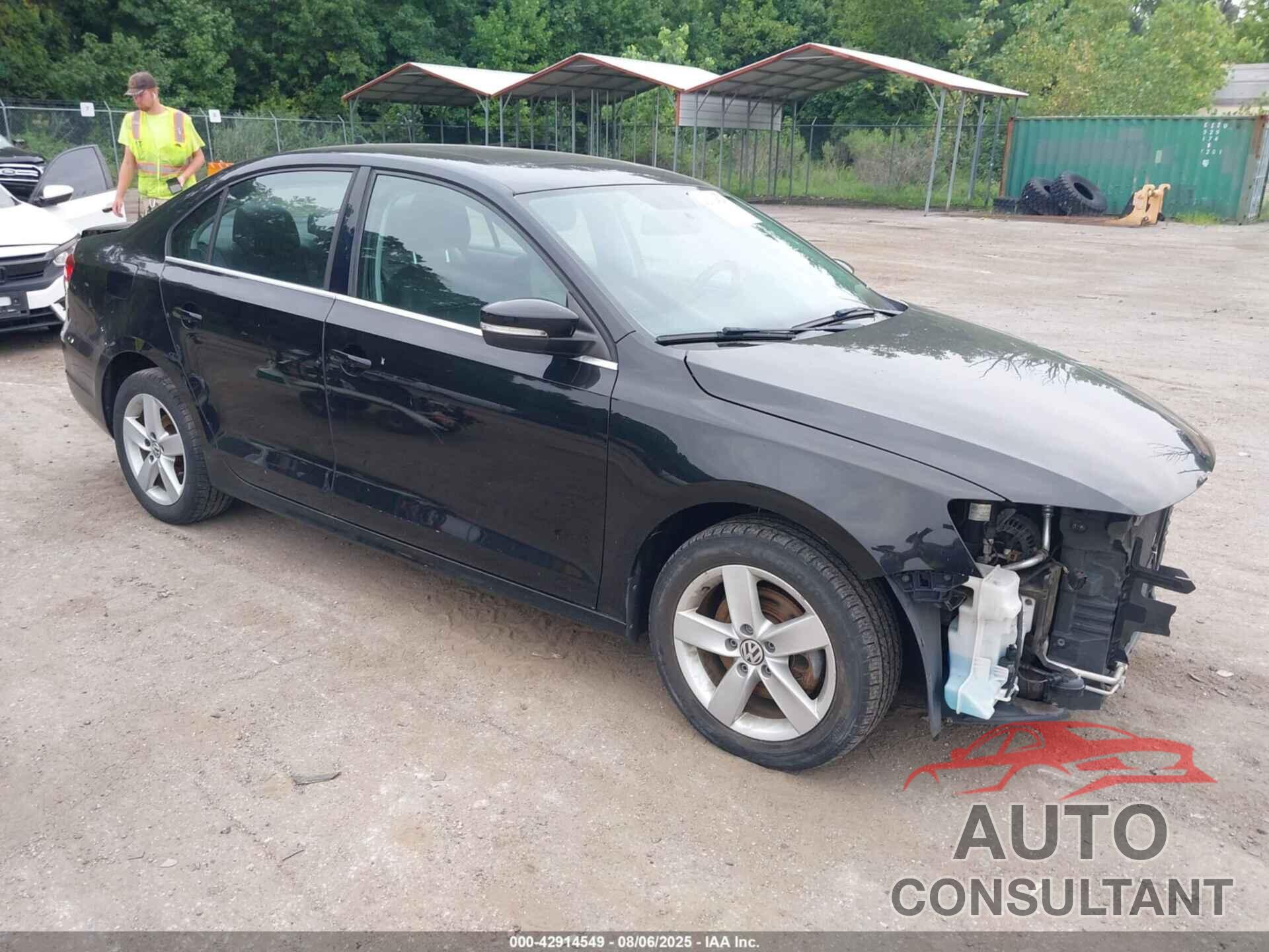 VOLKSWAGEN JETTA 2013 - 3VWLL7AJ3DM442162