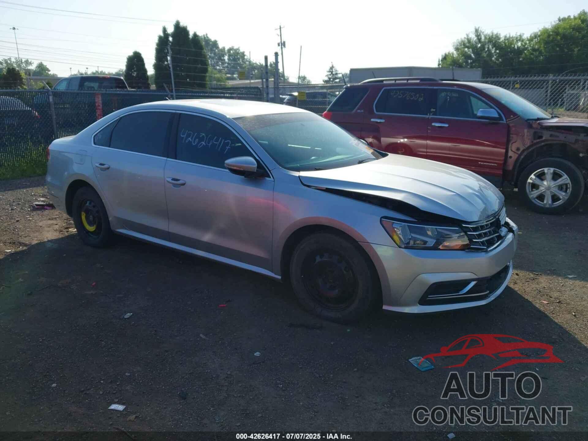 VOLKSWAGEN PASSAT 2018 - 1VWBA7A35JC009555