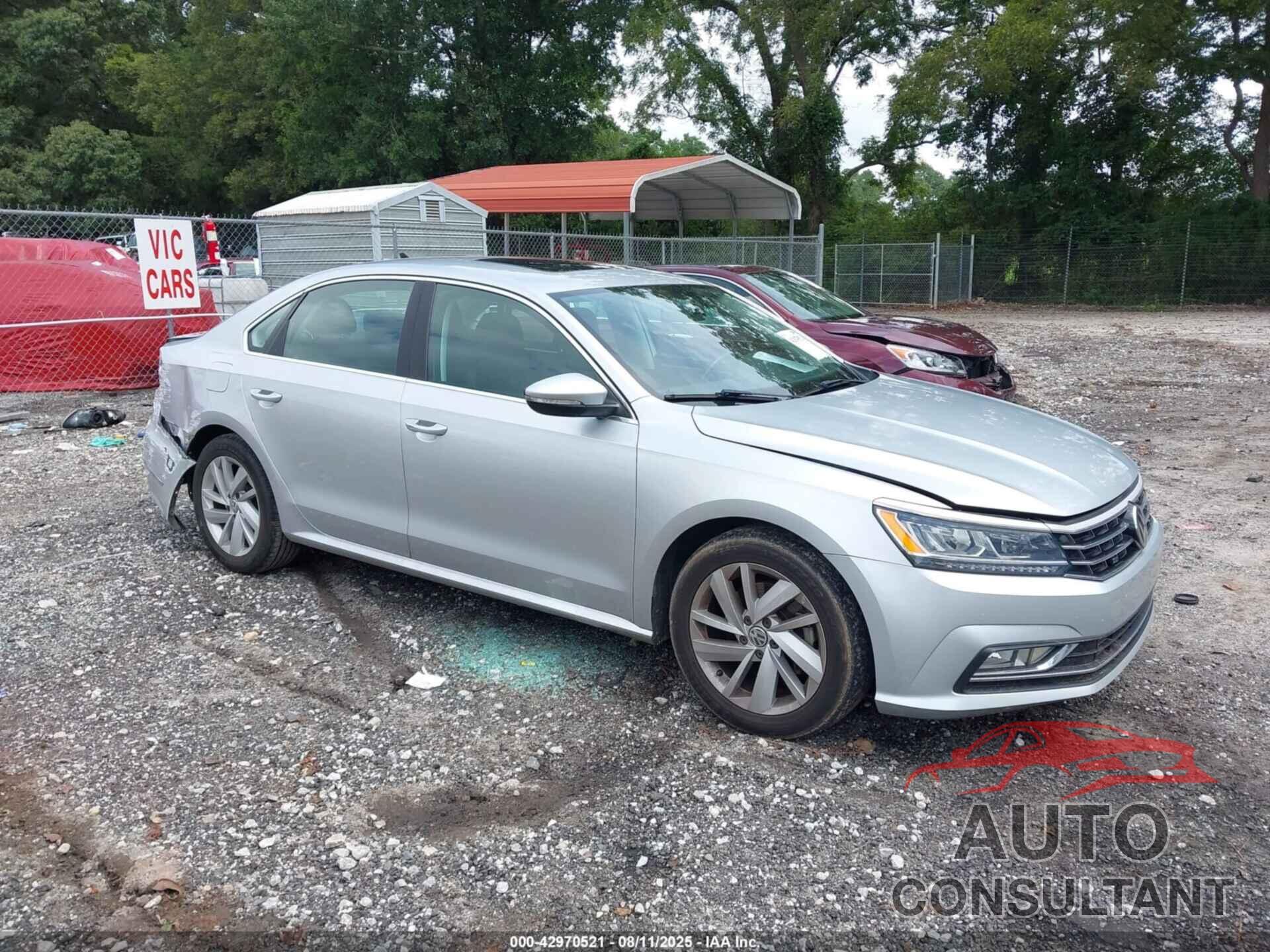 VOLKSWAGEN PASSAT 2018 - 1VWBA7A37JC044940