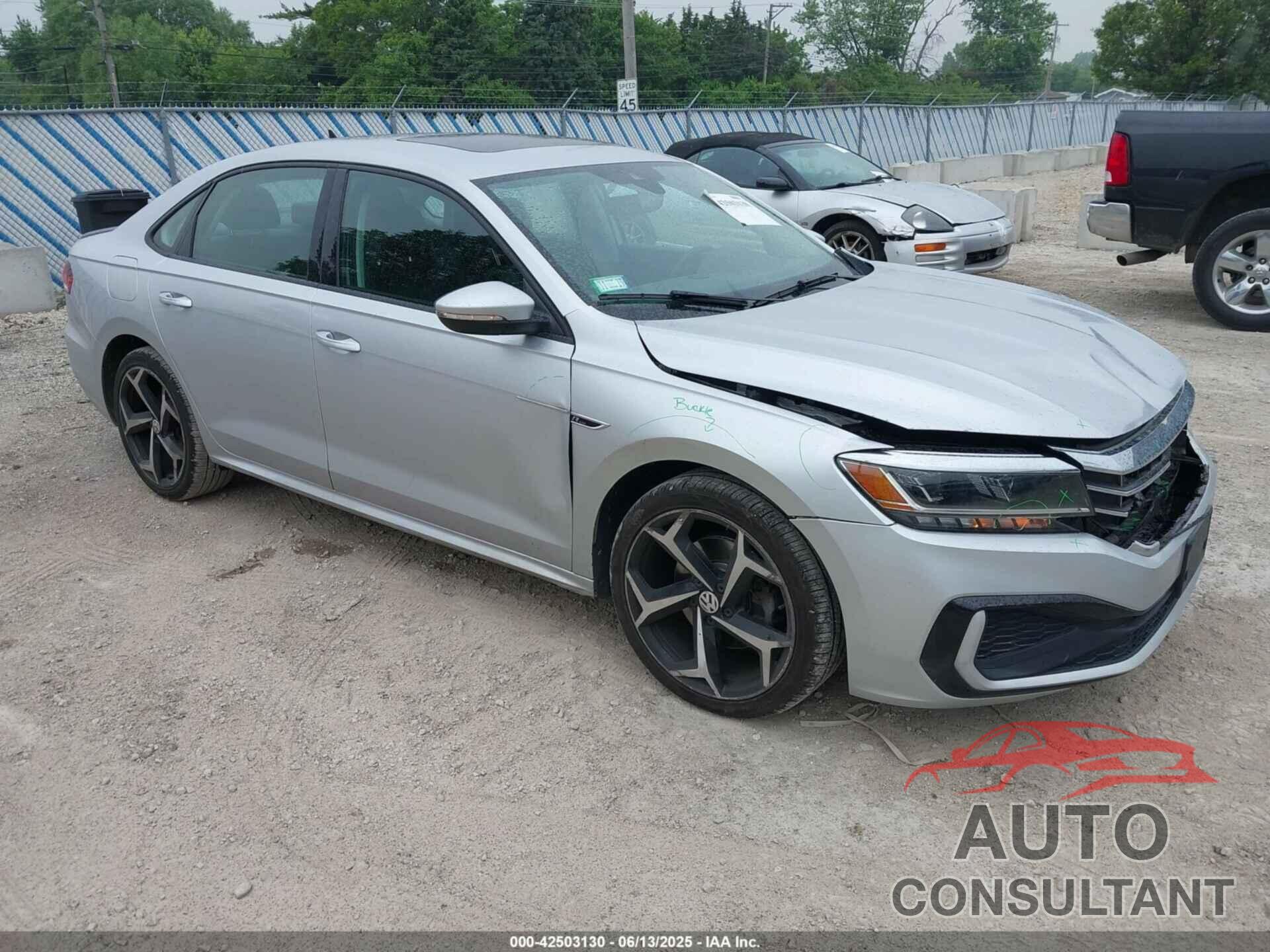 VOLKSWAGEN PASSAT 2020 - 1VWMA7A36LC022486