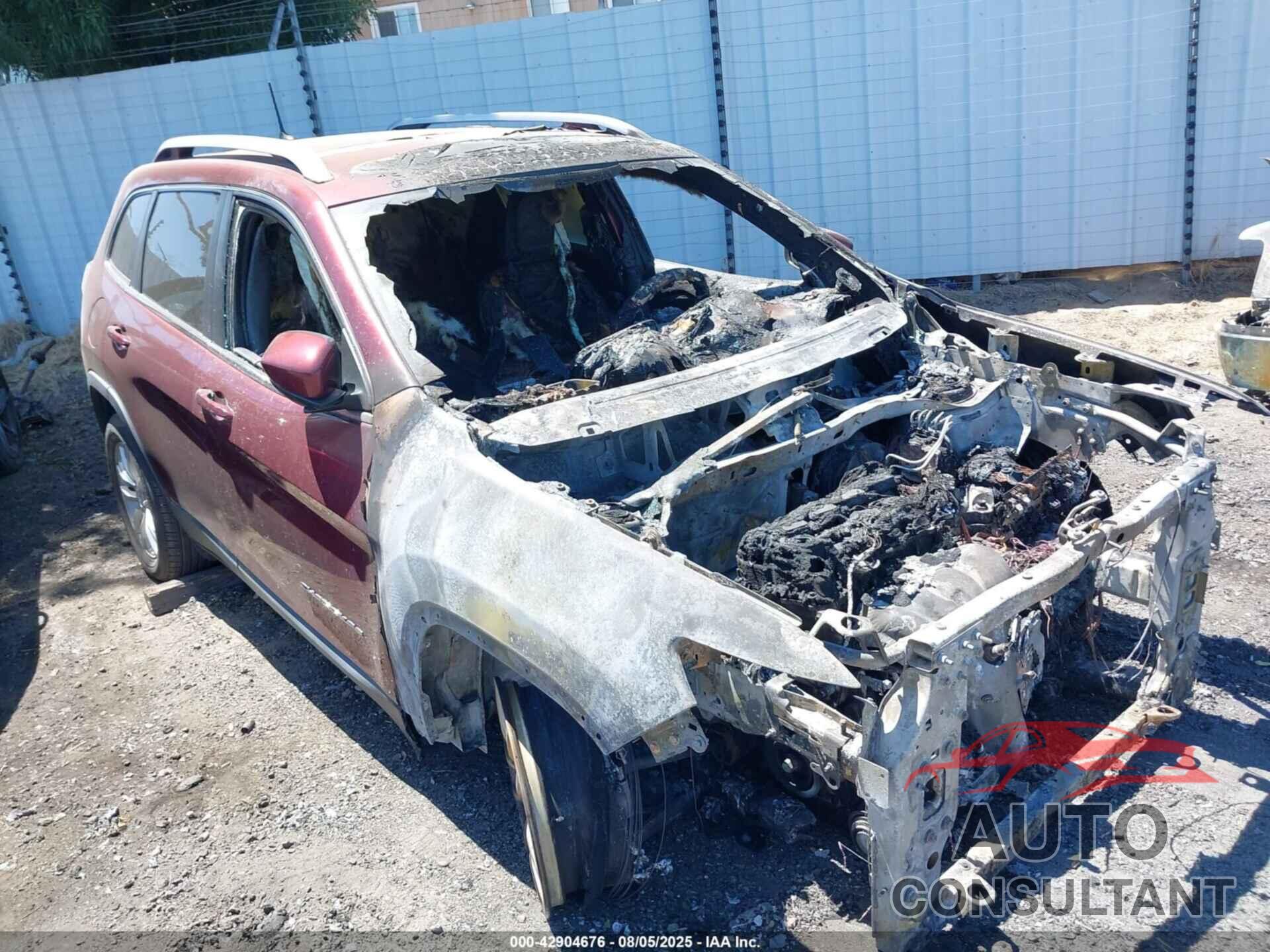 JEEP CHEROKEE 2019 - 1C4PJLCB7KD215543