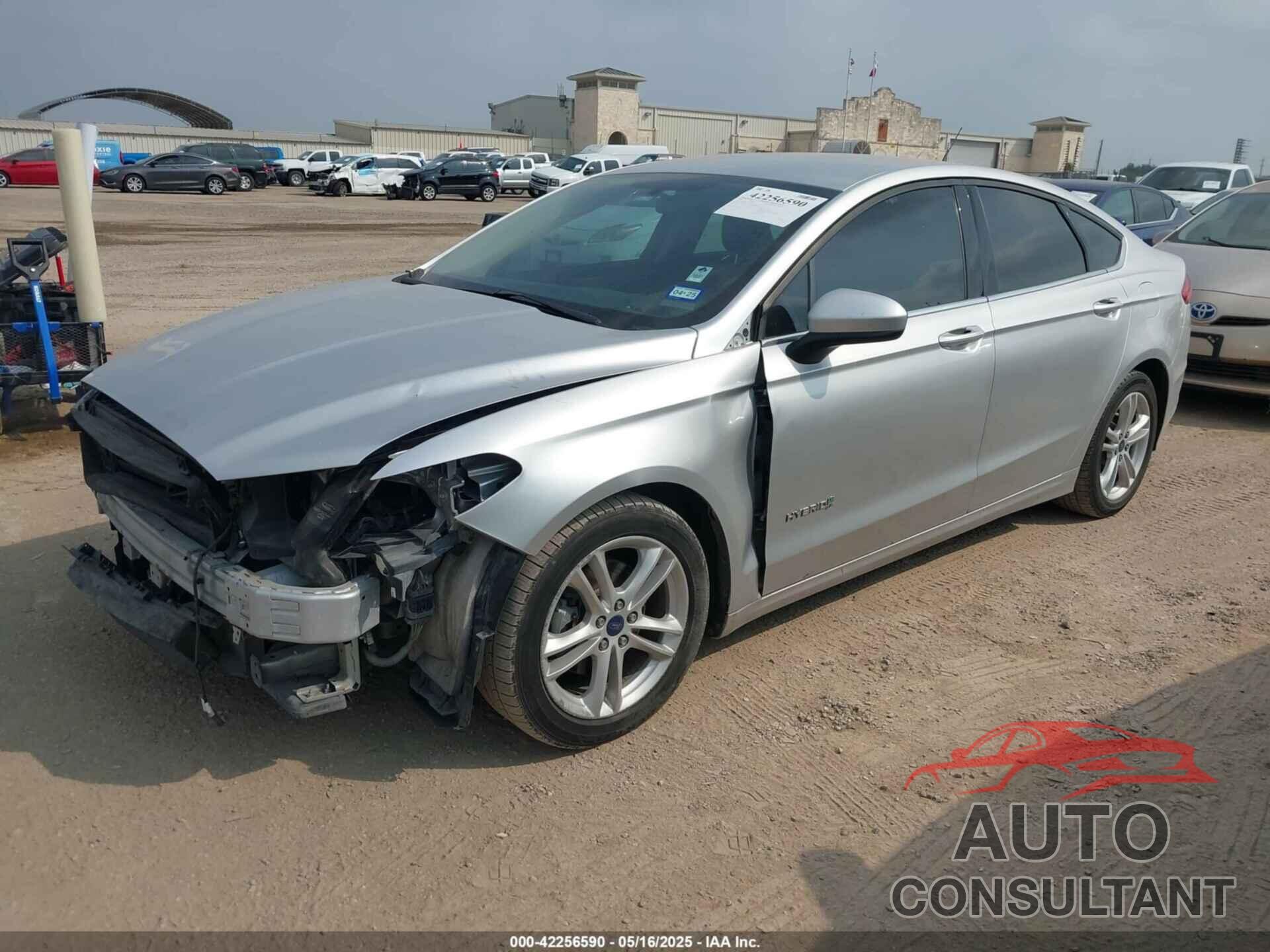 FORD FUSION HYBRID 2018 - 3FA6P0LU1JR157595