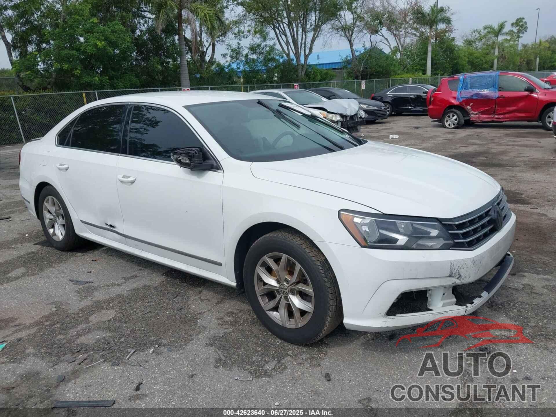 VOLKSWAGEN PASSAT 2017 - 1VWAT7A38HC085593