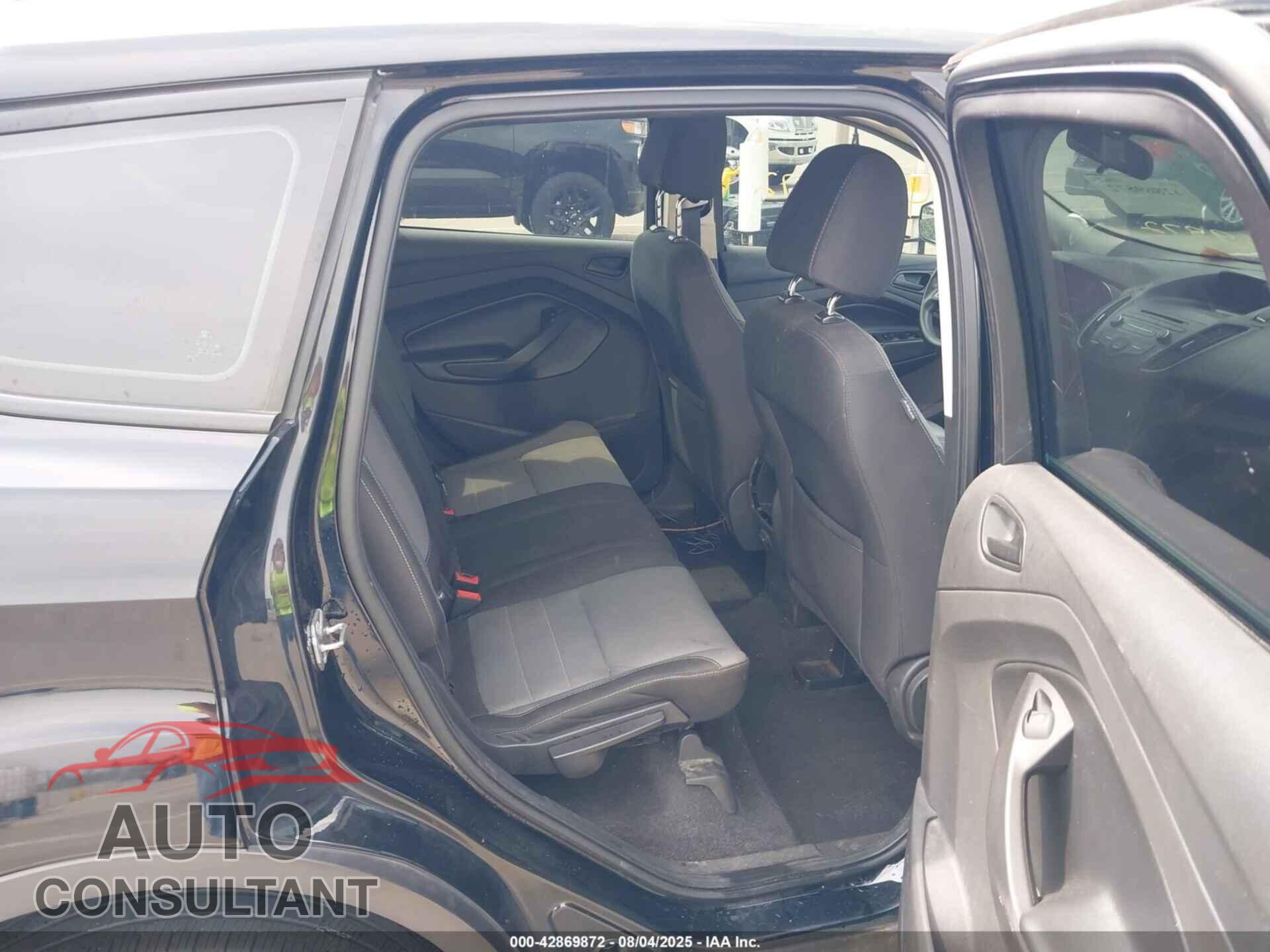 FORD ESCAPE 2017 - 1FMCU0F72HUC71874