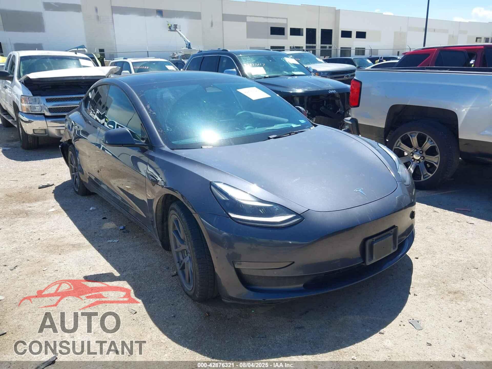 TESLA MODEL 3 2022 - 5YJ3E1EB3NF271903