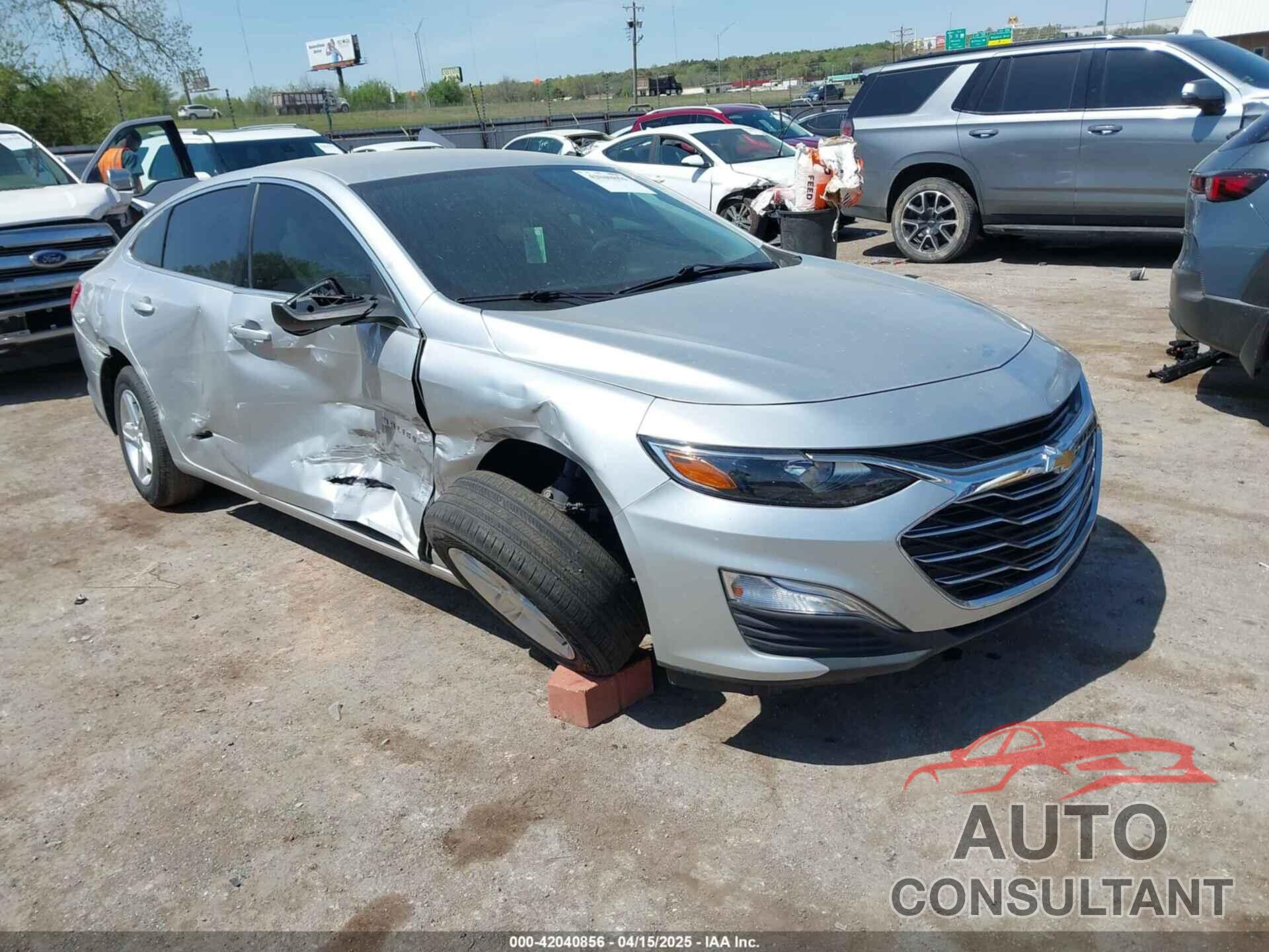 CHEVROLET MALIBU 2020 - 1G1ZC5ST7LF024261