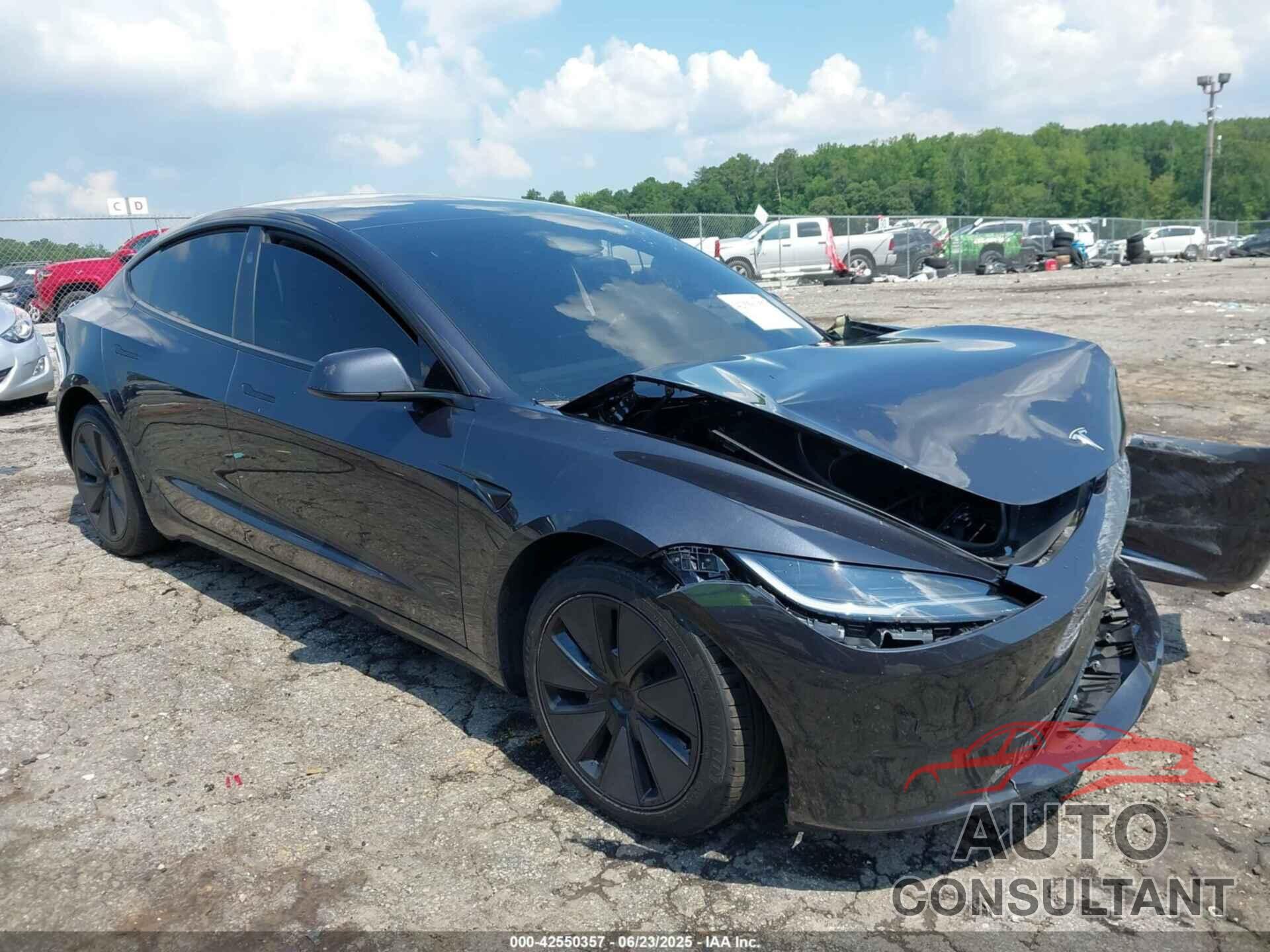 TESLA MODEL 3 2024 - 5YJ3E1EB6RF813646