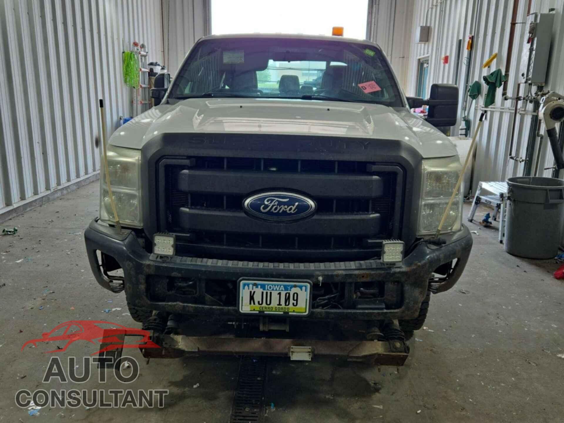 FORD F-350 2011 - 1FT8W3B65BEB77458