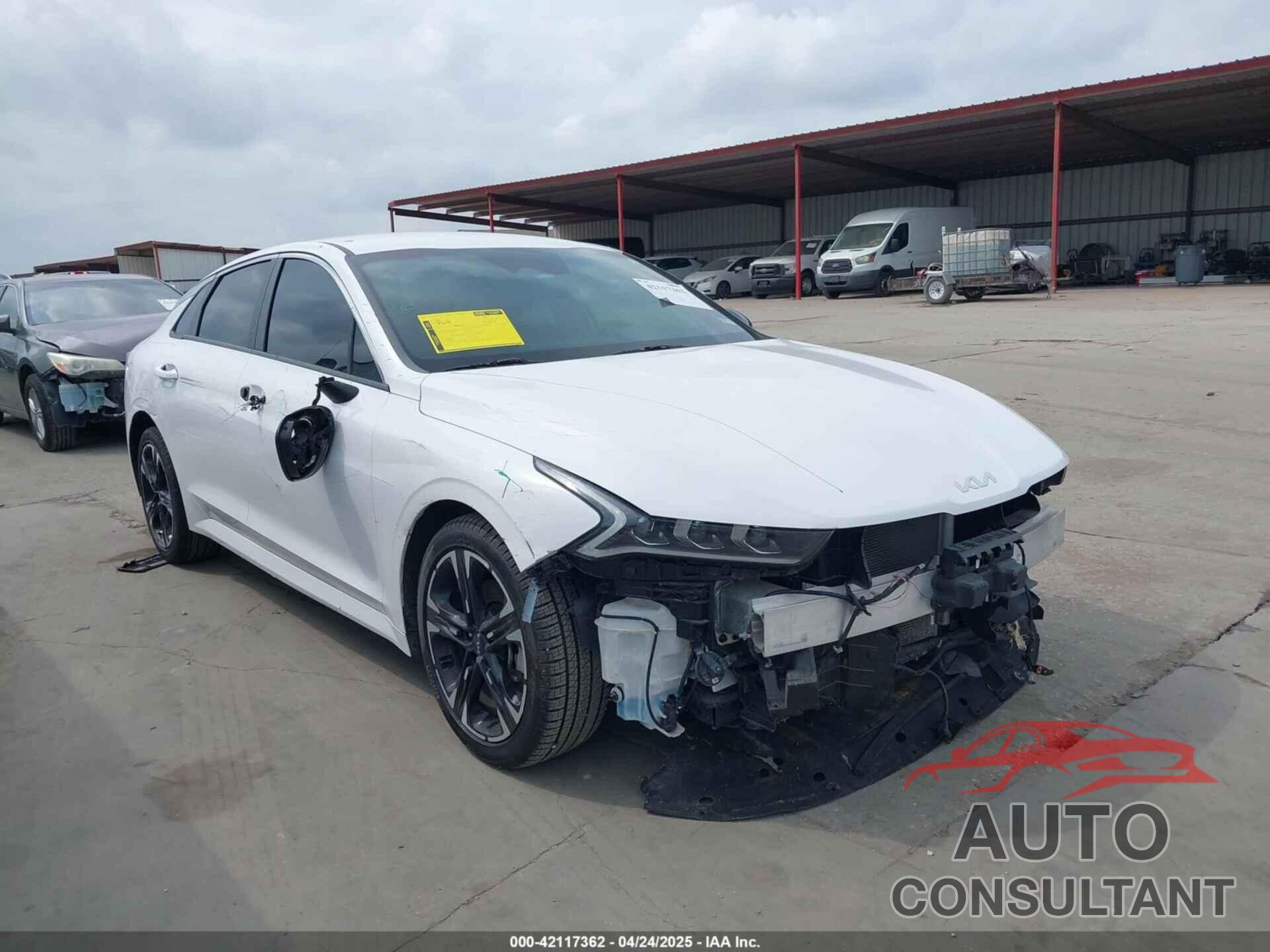 KIA K5 2023 - 5XXG64J28PG168126