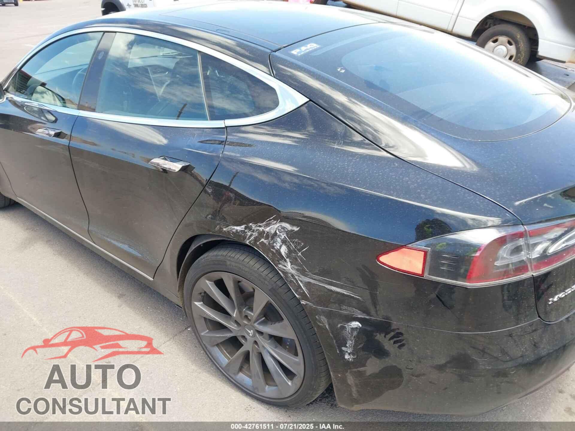 TESLA MODEL S 2018 - 5YJSA1E26JF282895