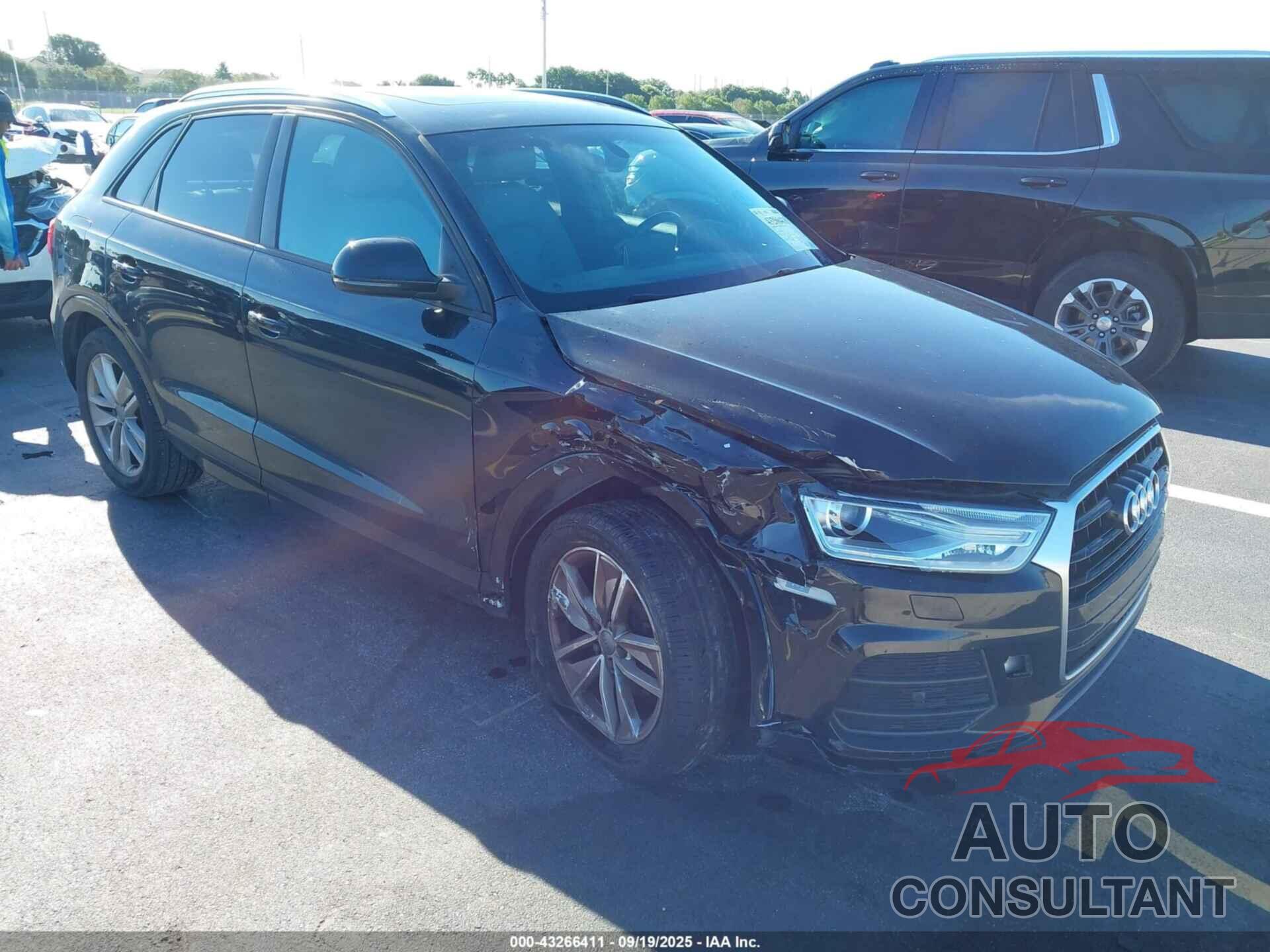 AUDI Q3 2017 - WA1BCCFS7HR017115