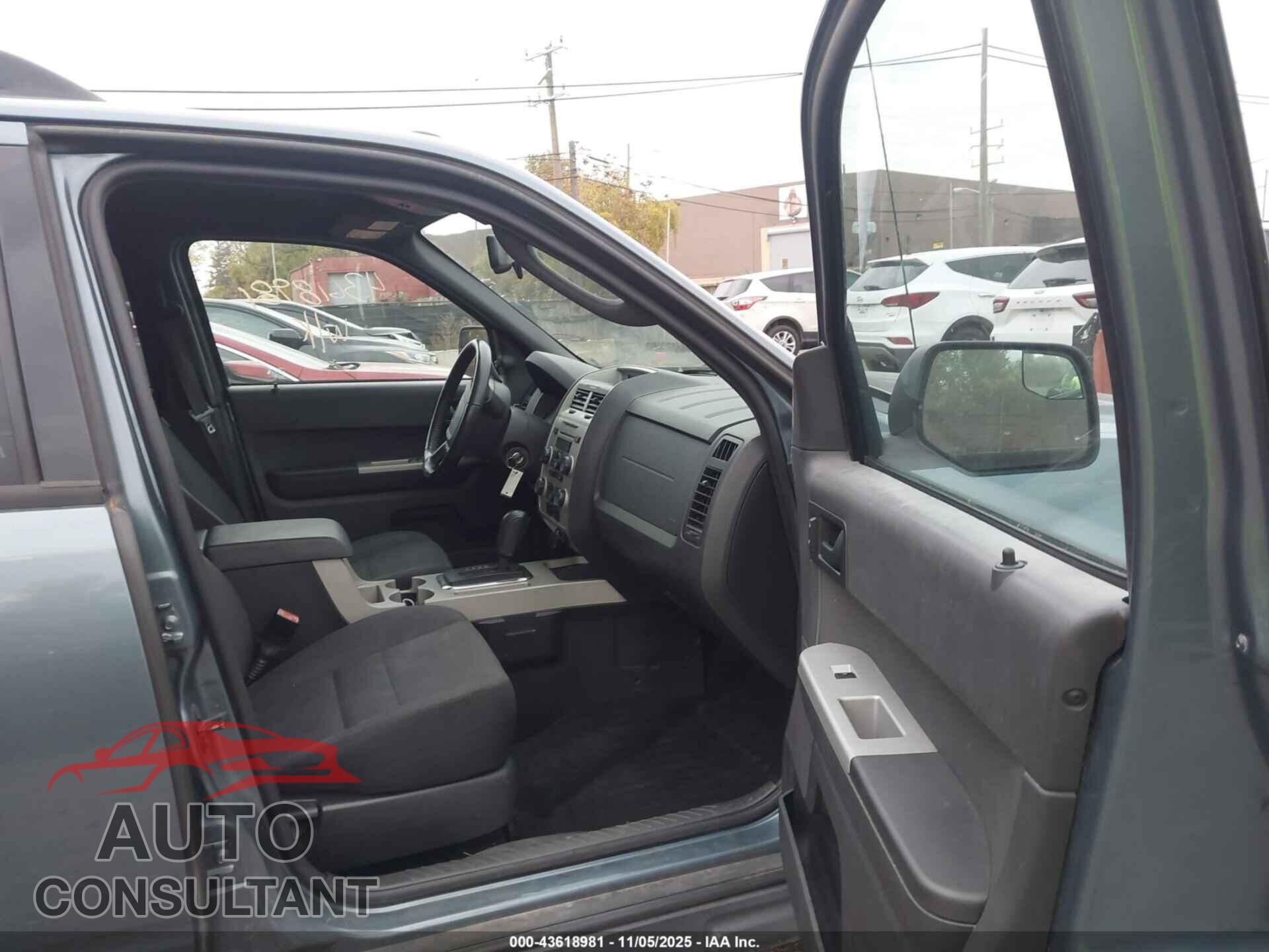 FORD ESCAPE 2012 - 1FMCU9D74CKB28226