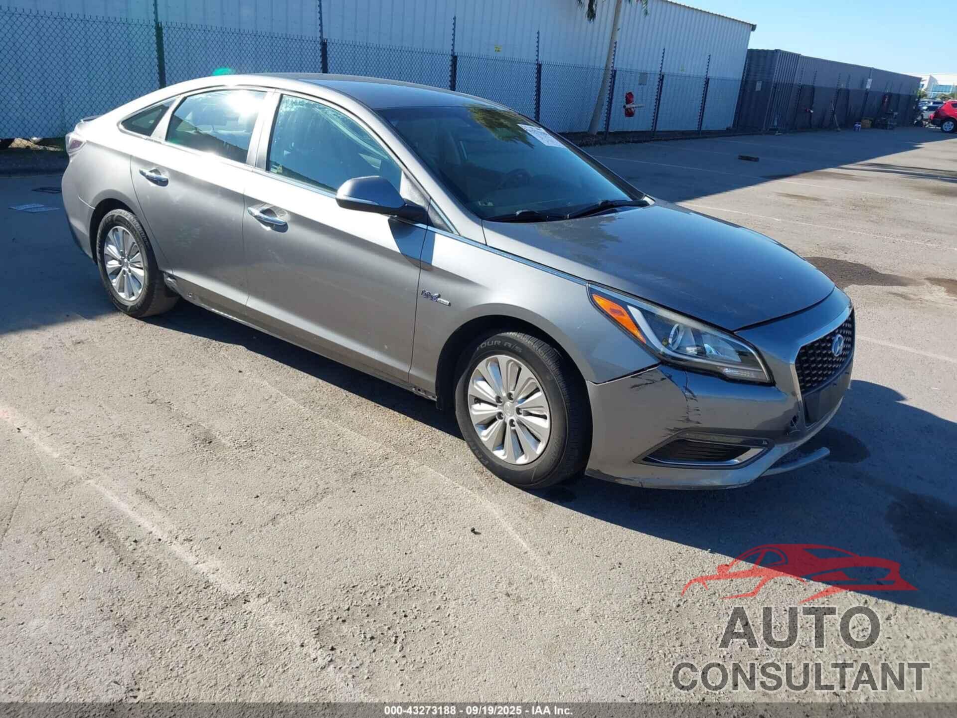 HYUNDAI SONATA HYBRID 2017 - KMHE24L36HA066728