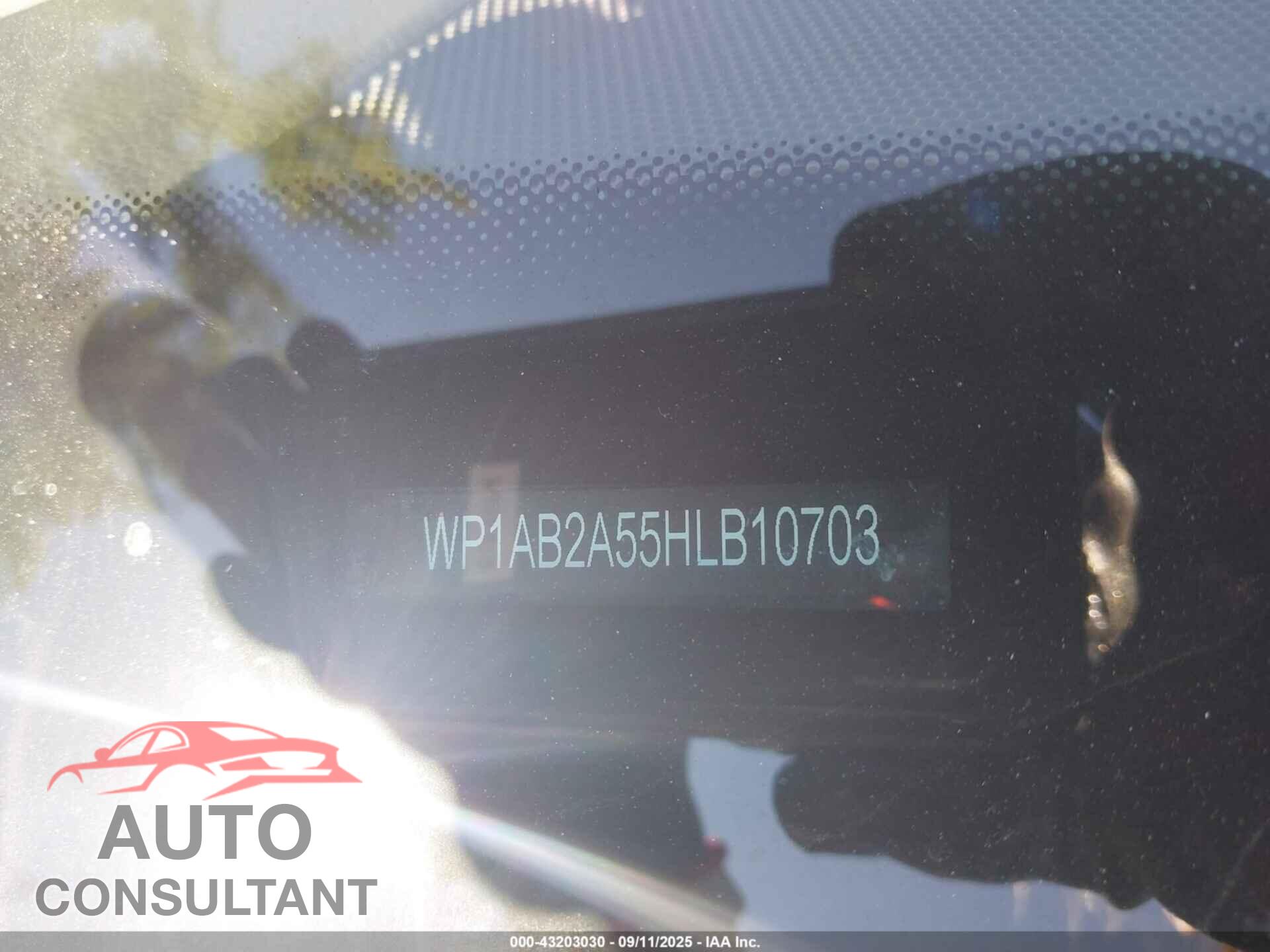 PORSCHE MACAN 2017 - WP1AB2A55HLB10703