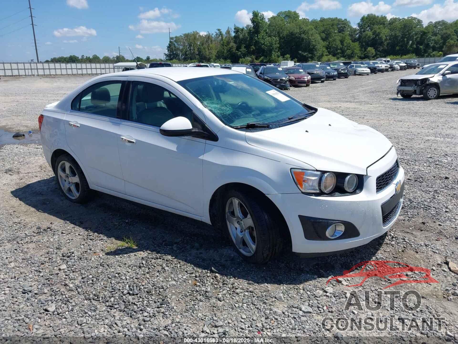 CHEVROLET SONIC 2014 - 1G1JE5SB5E4230353