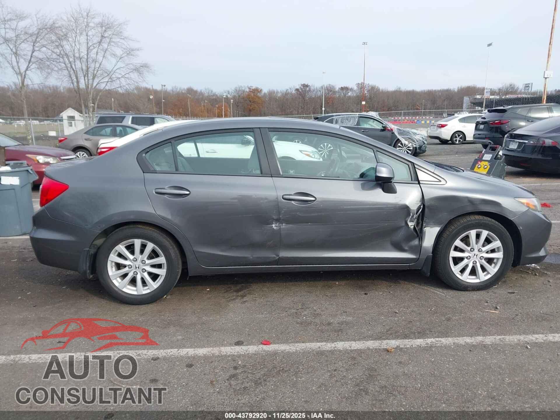 HONDA CIVIC 2012 - 2HGFB2F80CH329795
