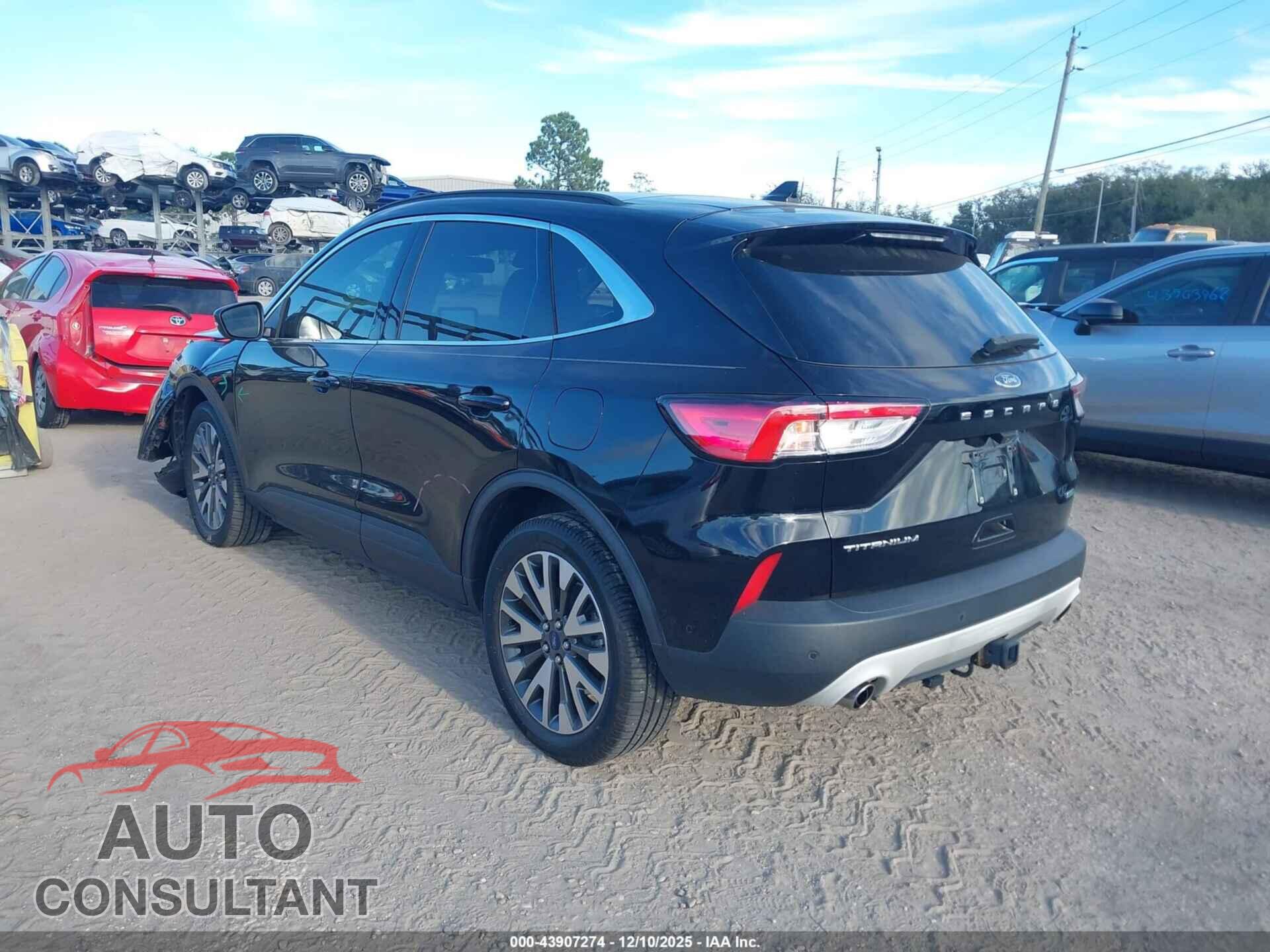 FORD ESCAPE 2020 - 1FMCU9J92LUA09830