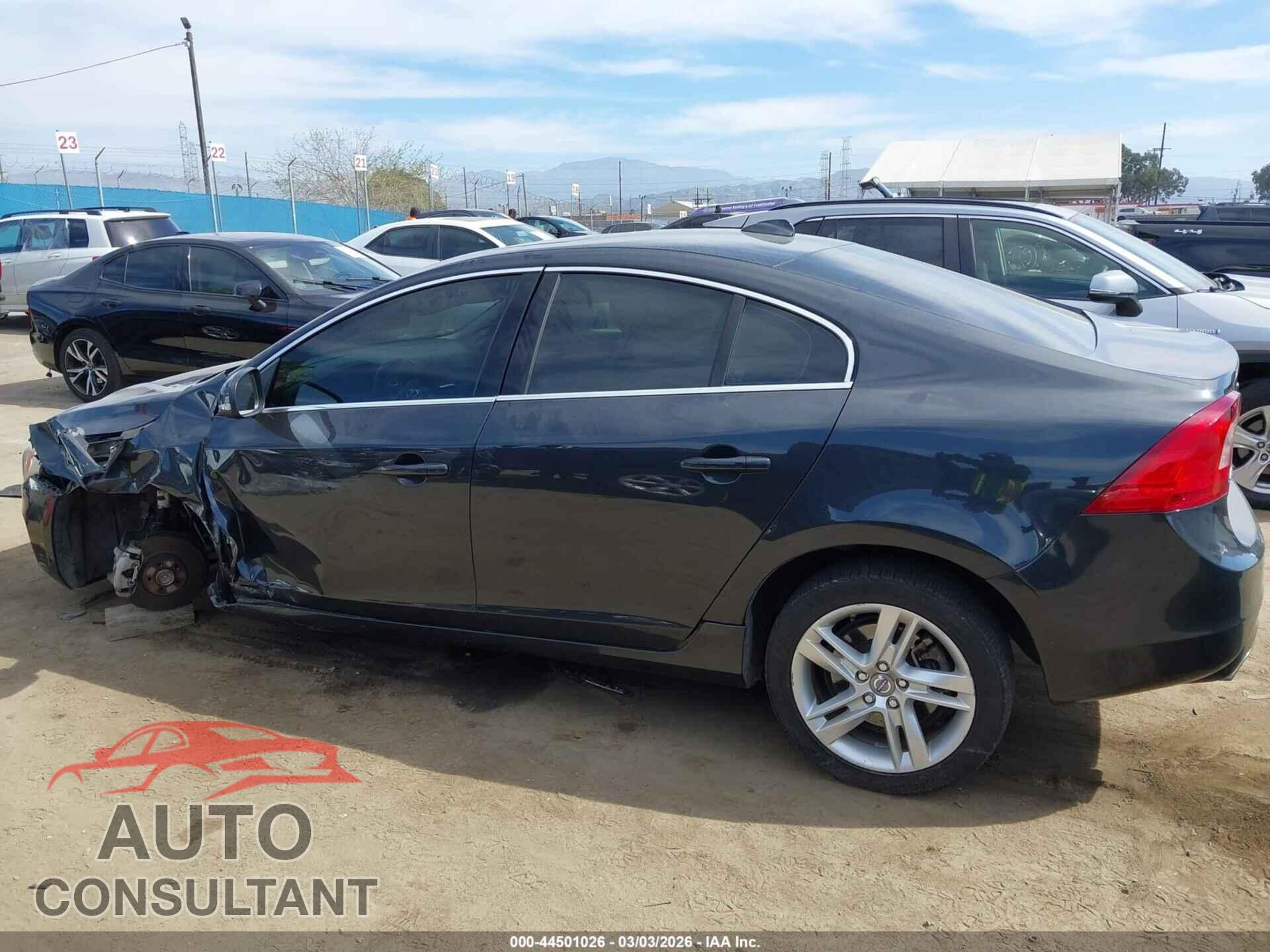 VOLVO S60 2015 - YV126MFB0F2301236