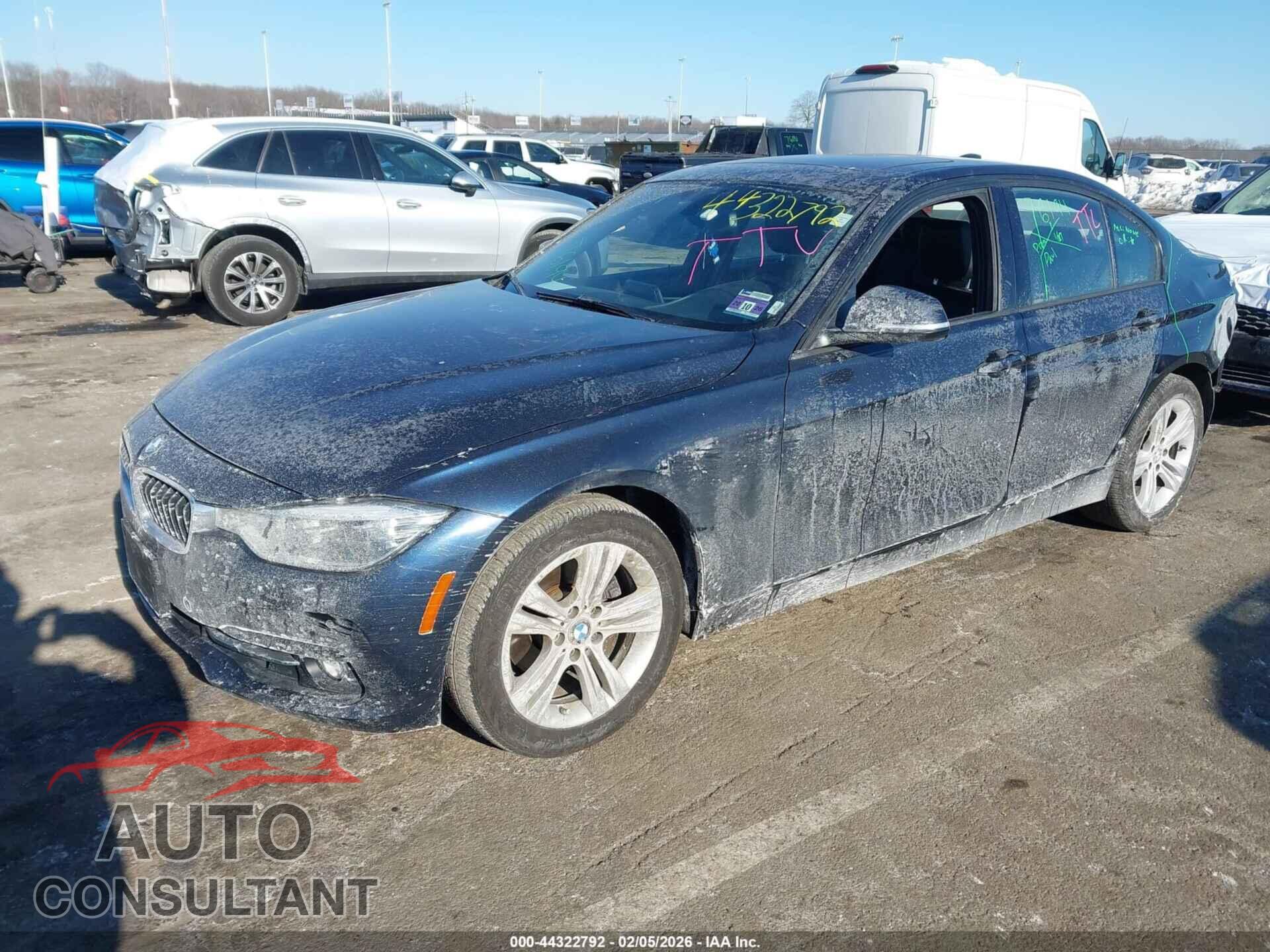 BMW 328I 2016 - WBA8E3G57GNU01675