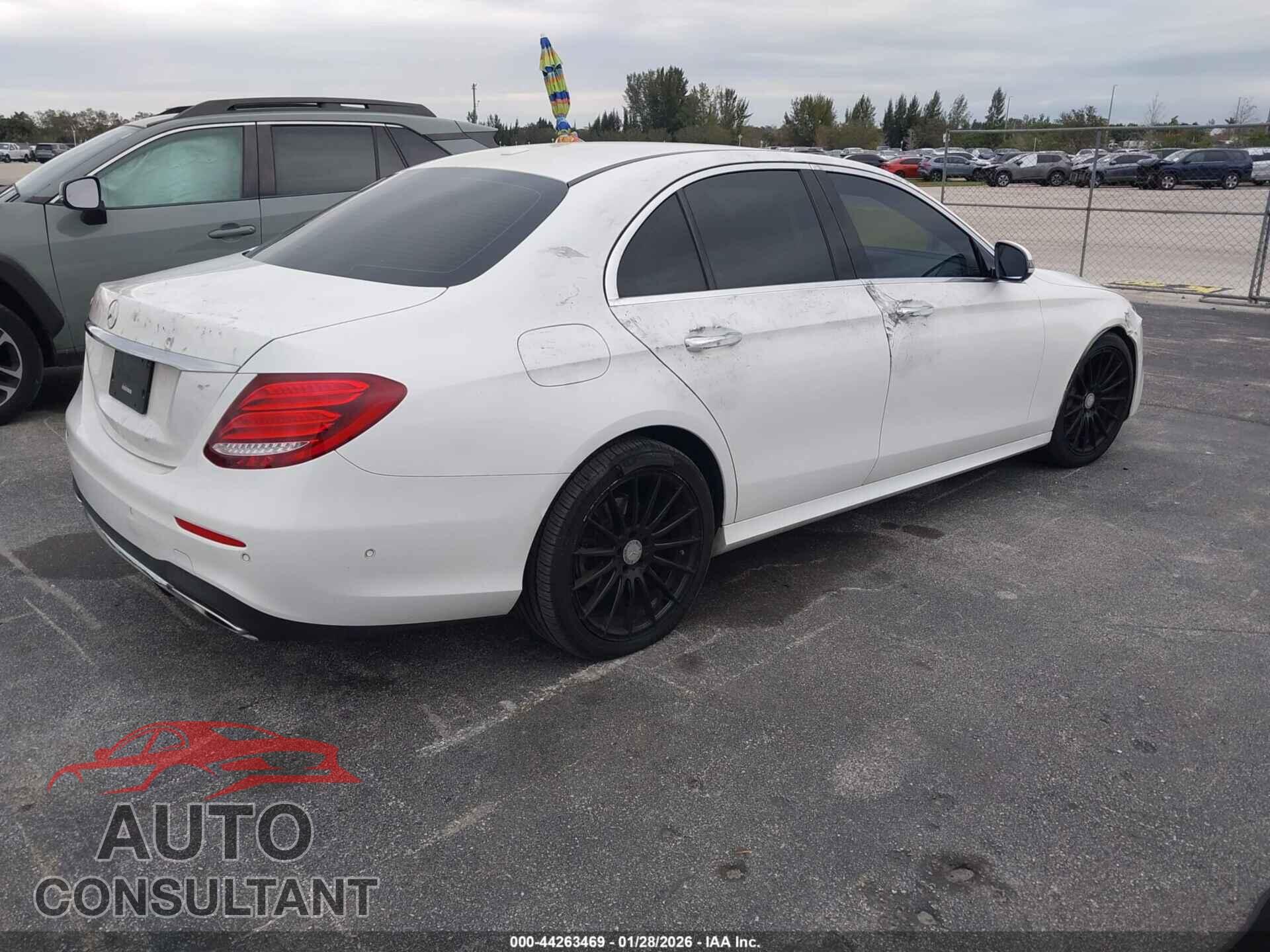 MERCEDES-BENZ E 300 2017 - WDDZF4JB6HA042701