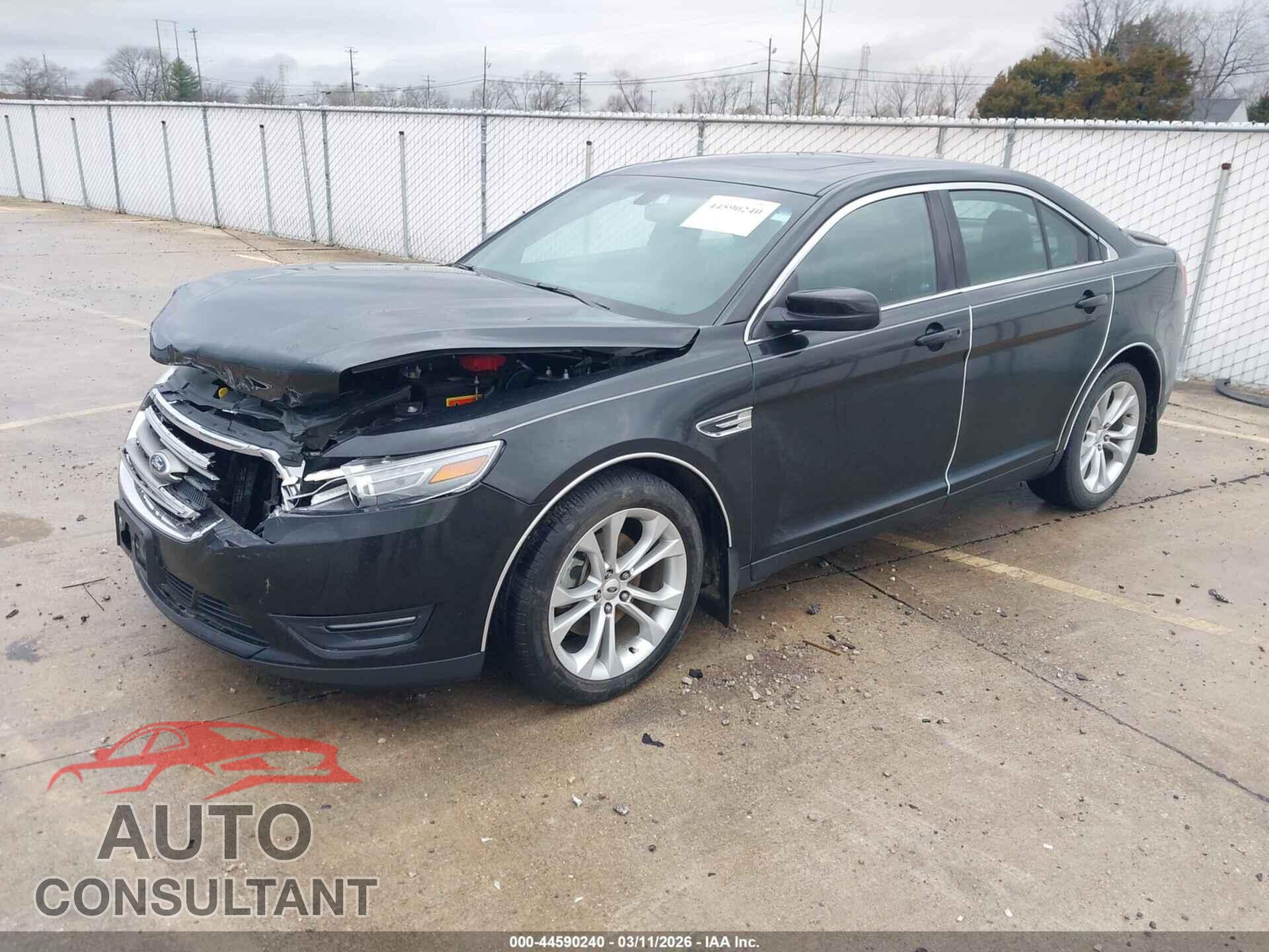 FORD TAURUS 2013 - 1FAHP2E82DG149537