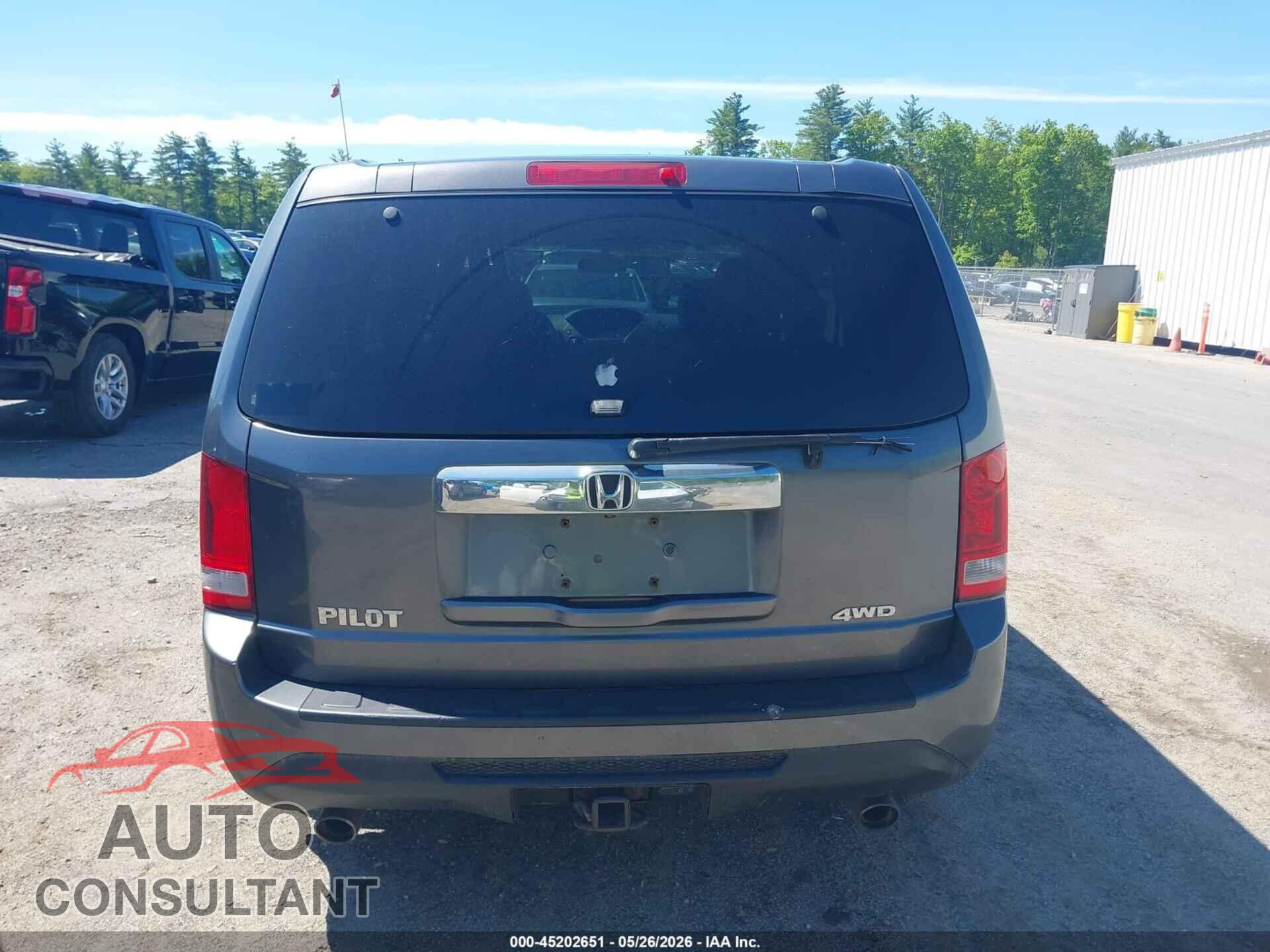 HONDA PILOT 2013 - 5FNYF4H47DB001671