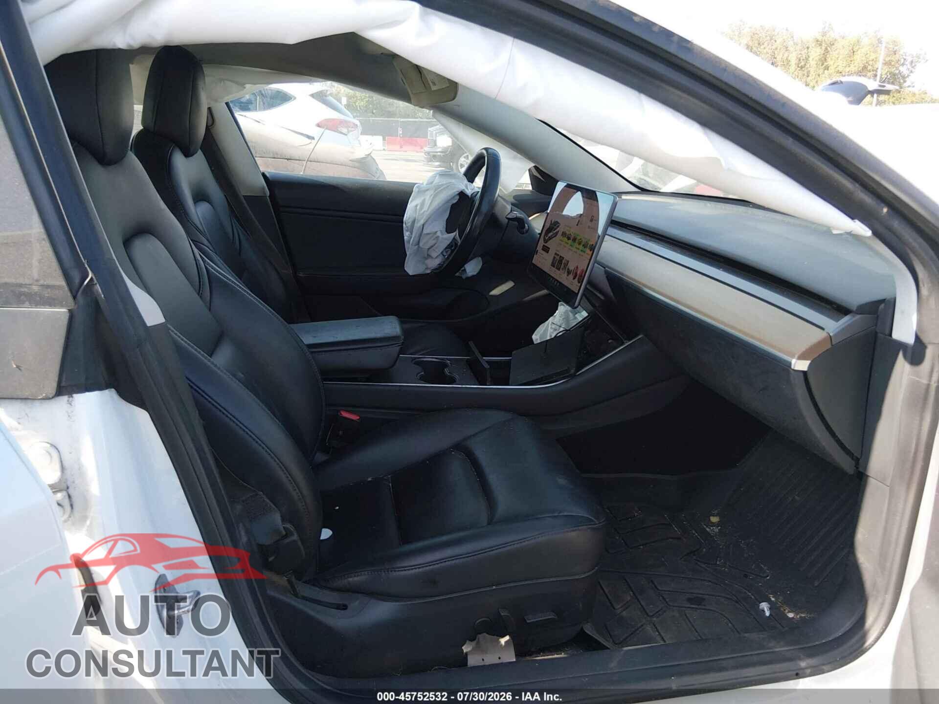 TESLA MODEL 3 2018 - 5YJ3E1EB6JF072757