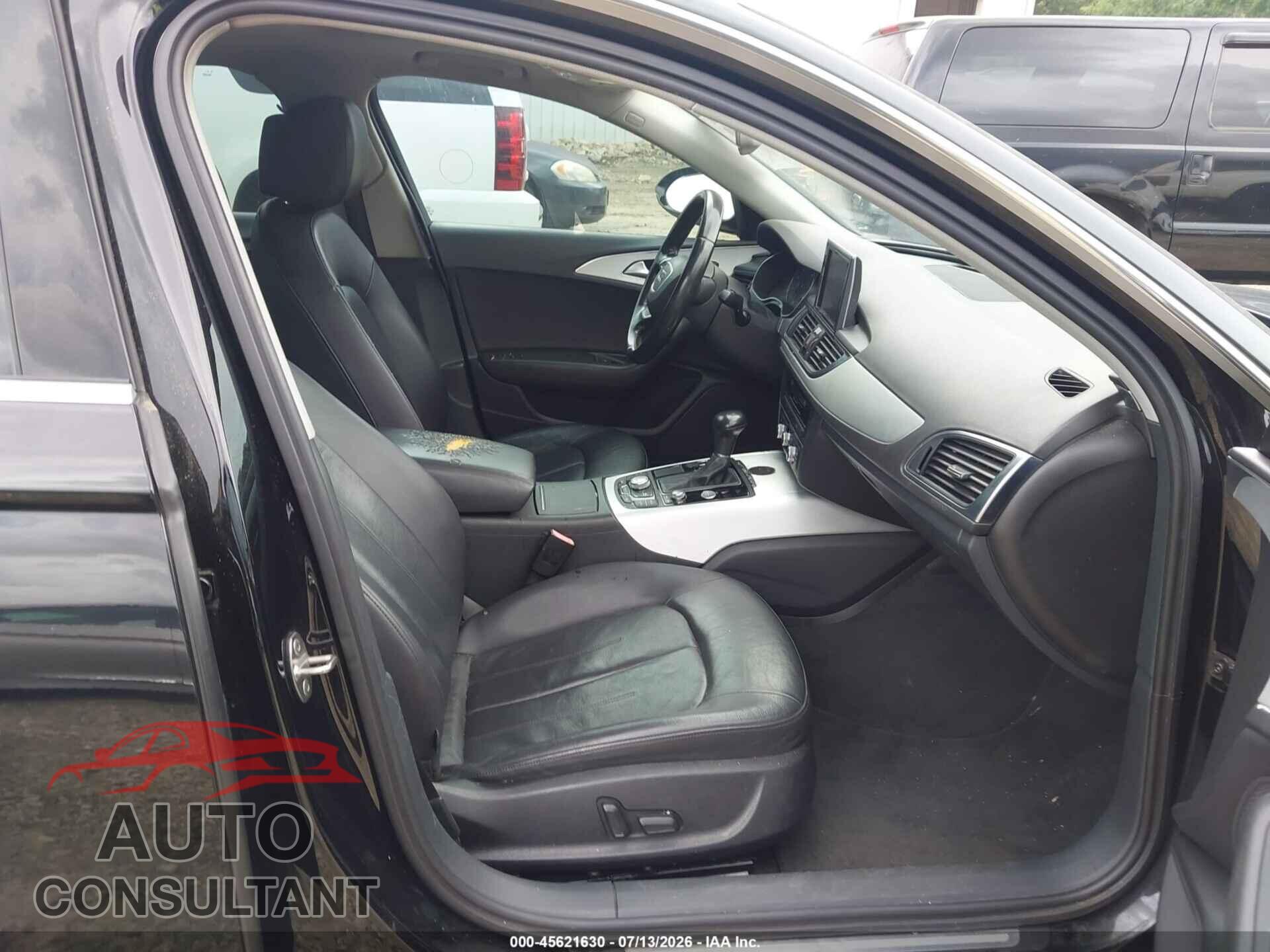 AUDI A6 2013 - WAUDFAFC8DN005847
