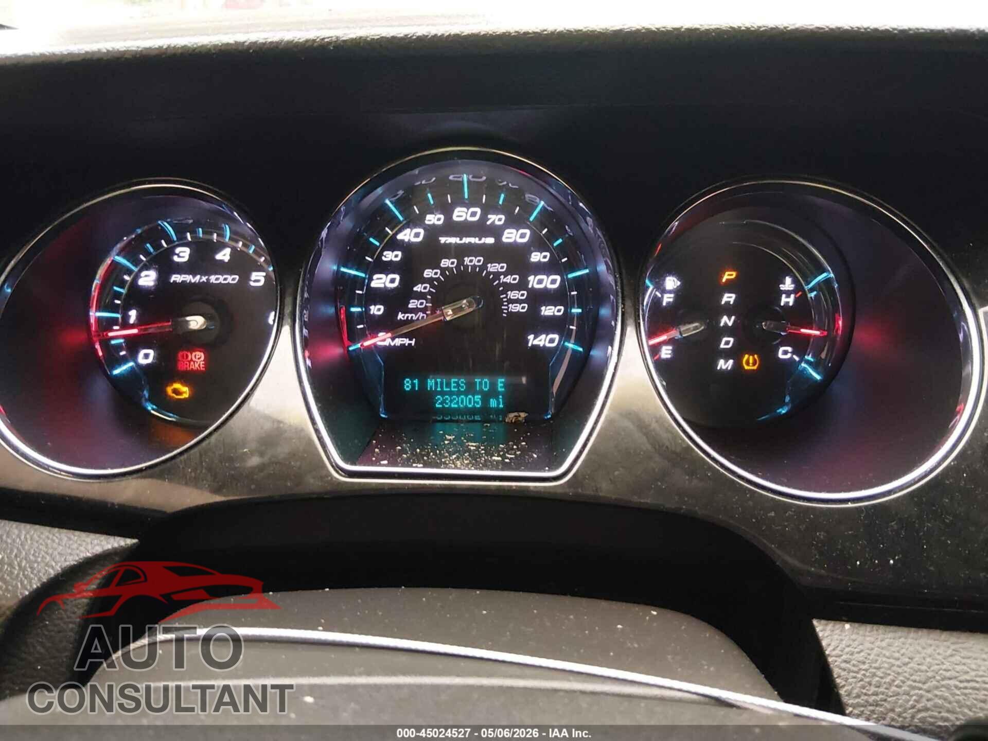 FORD TAURUS 2011 - 1FAHP2FW5BG177858