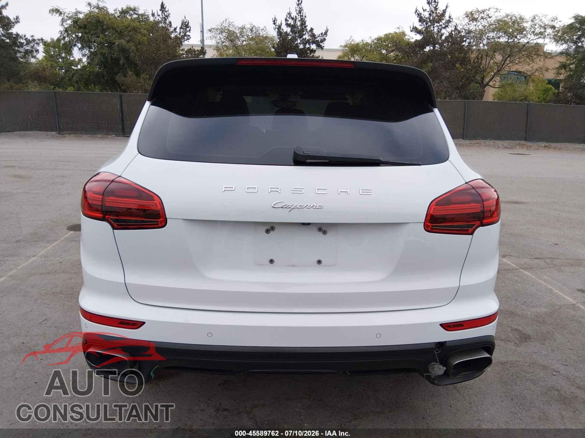 PORSCHE CAYENNE 2017 - WP1AA2A23HKA81071