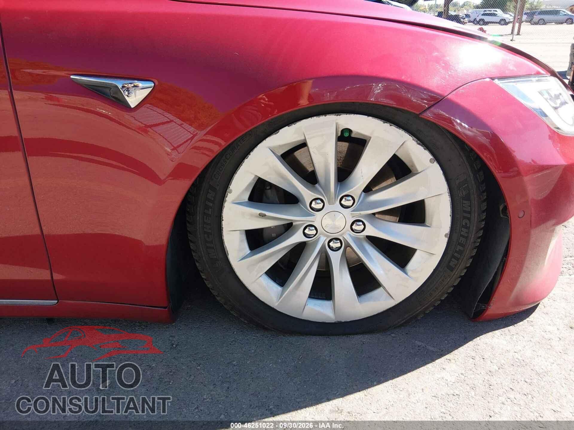 TESLA MODEL S 2017 - 5YJSA1E28HF194716