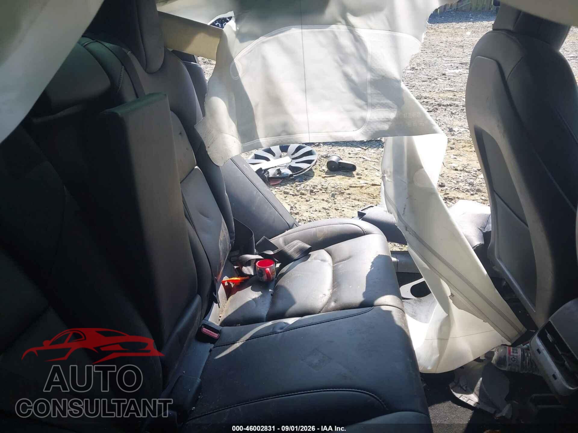 TESLA MODEL 3 2019 - 5YJ3E1EA5KF401053