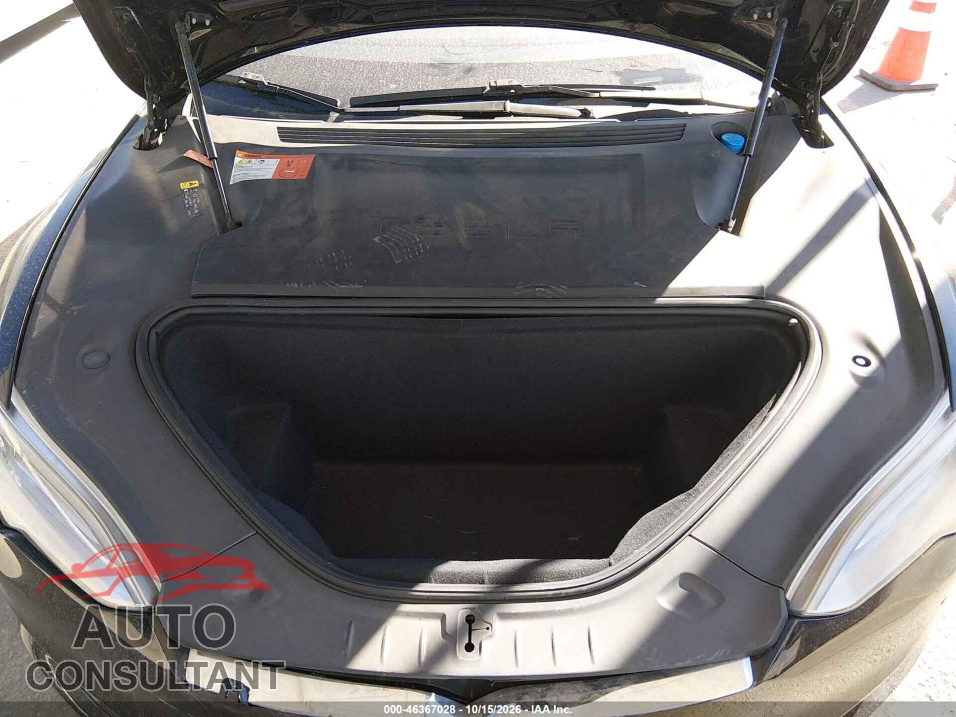 TESLA MODEL S 2017 - 5YJSA1E15HF201239
