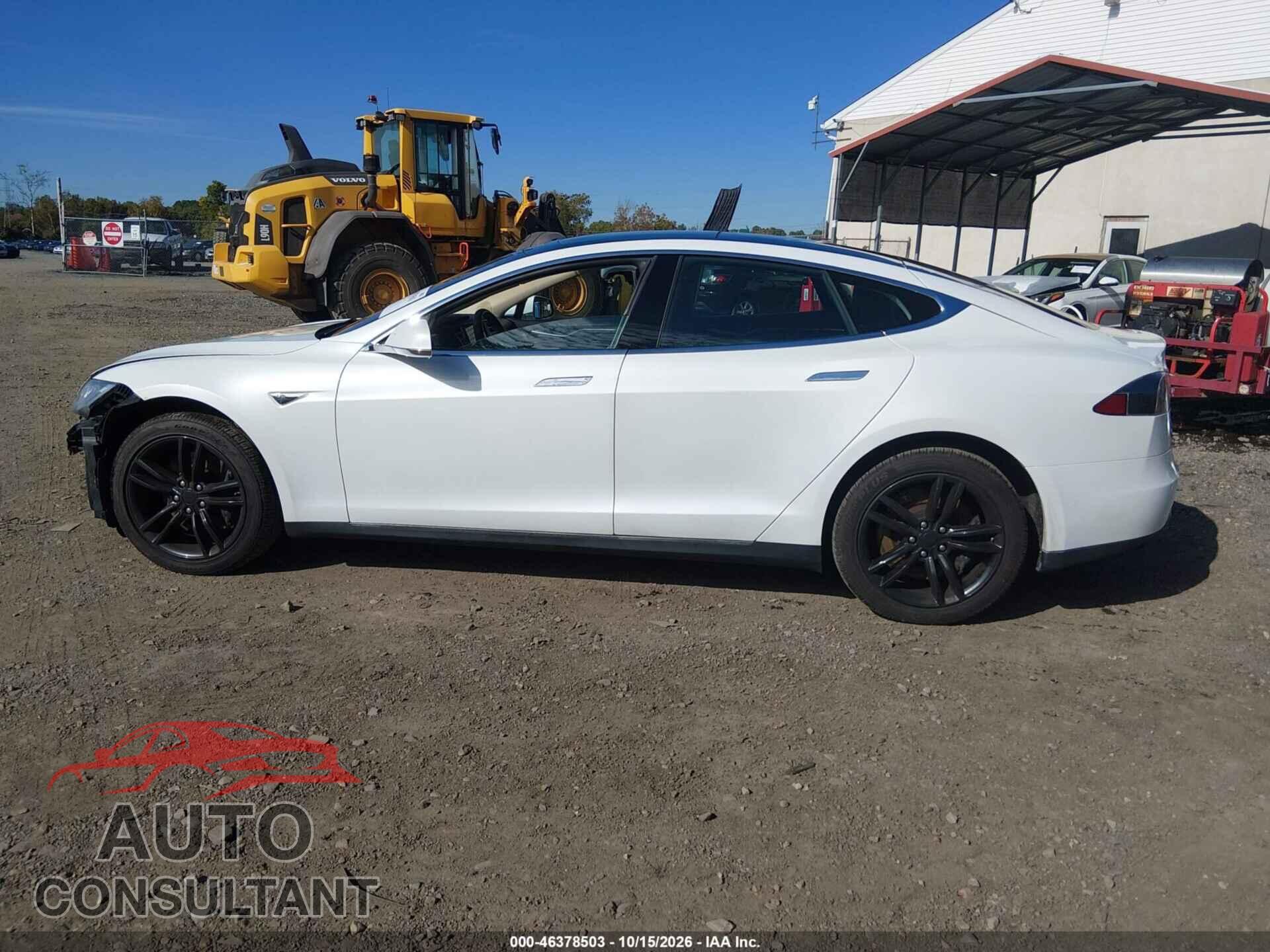 TESLA MODEL S 2015 - 5YJSA1S25FF087608