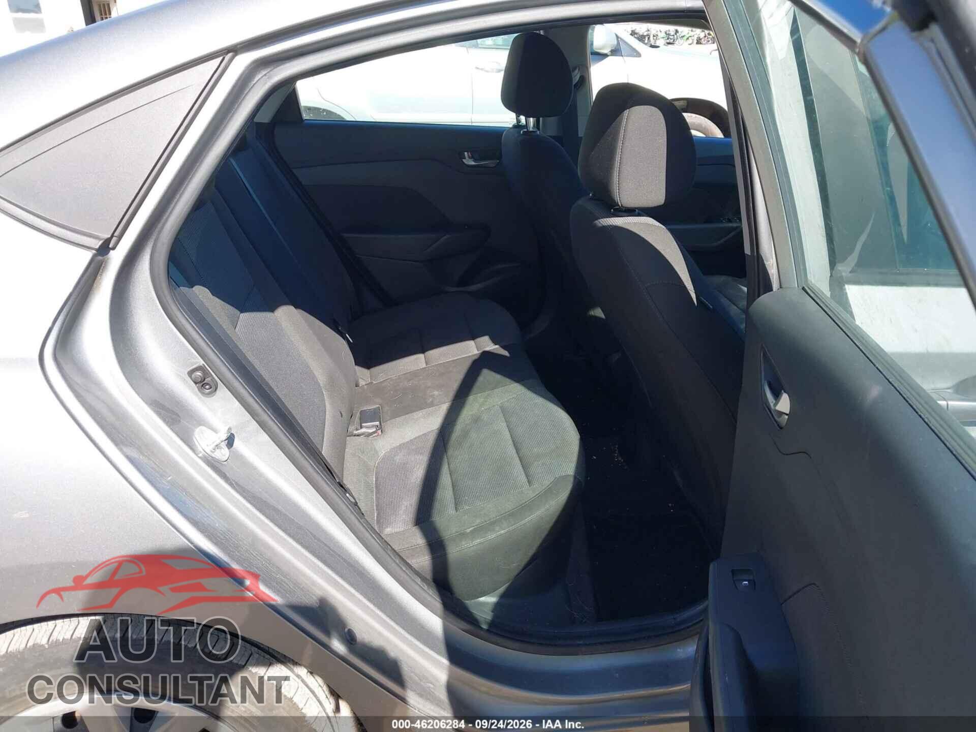 HYUNDAI COMPLEMENTOS DECORATIVOS 2021 - 3KPC24A60ME137213