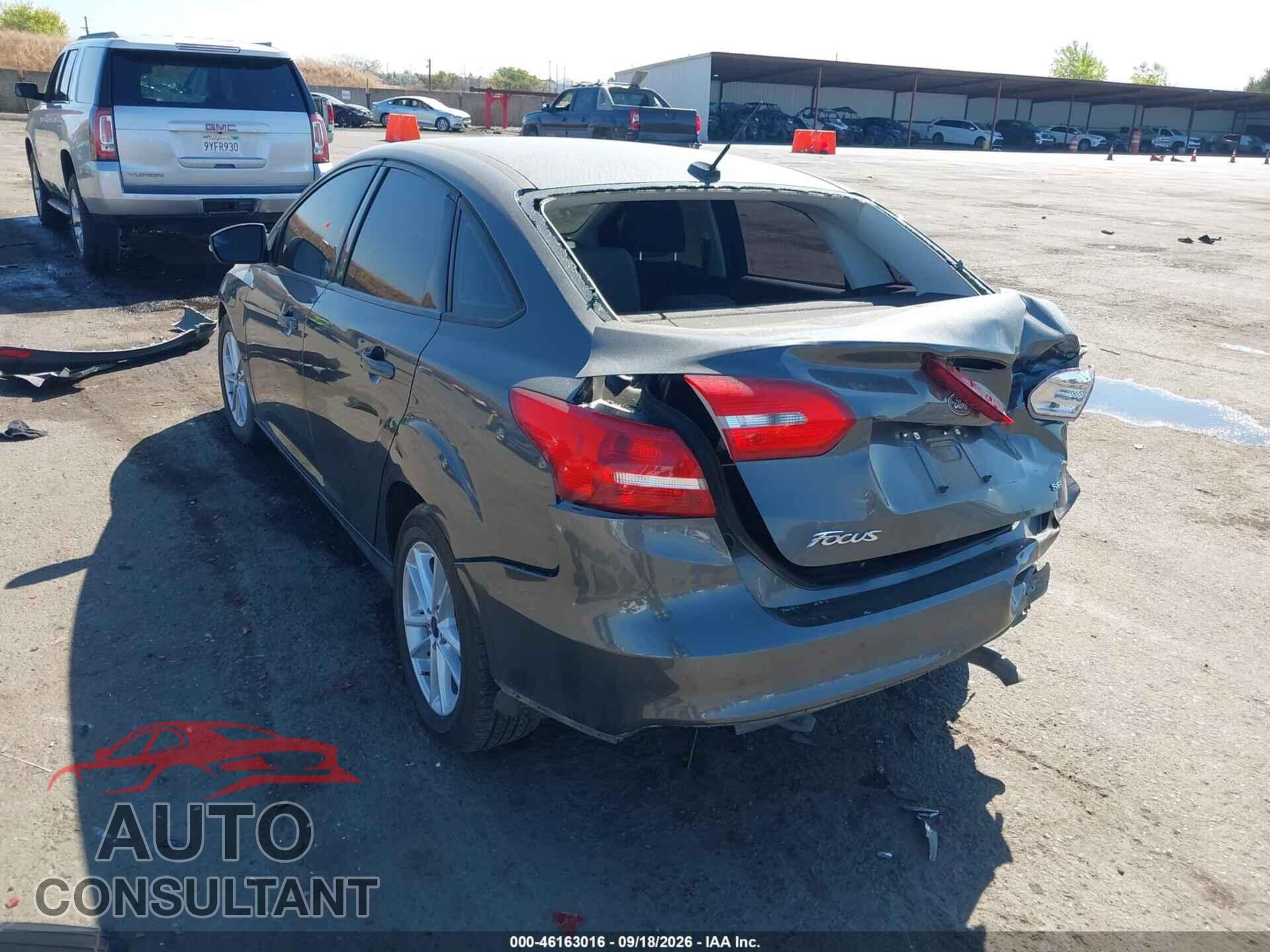 FORD FOCUS 2017 - 1FADP3F23HL300090