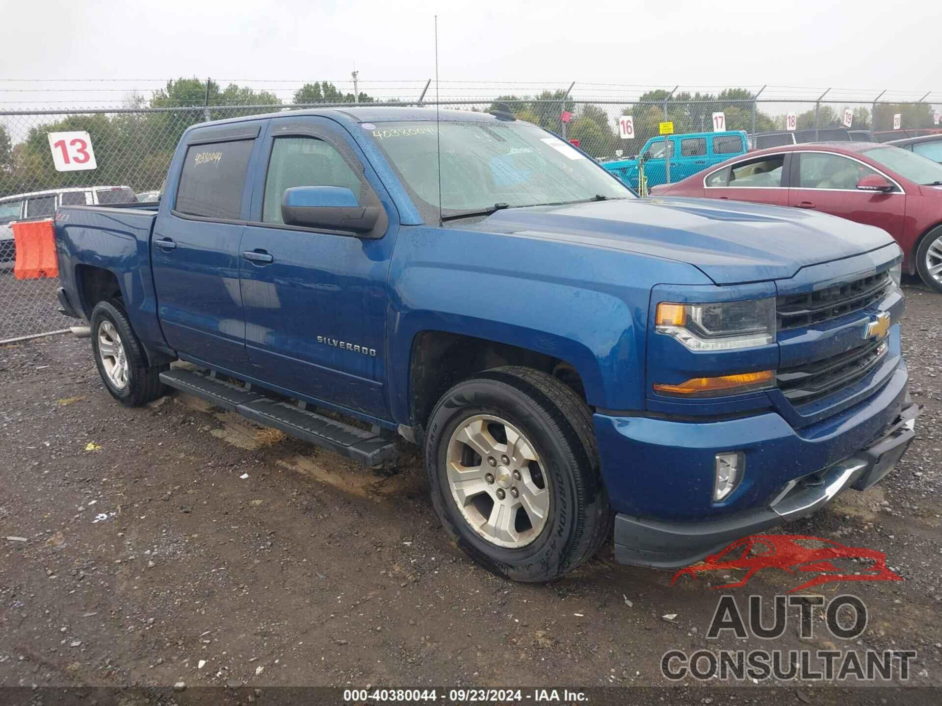 CHEVROLET SILVERADO 1500 2018 - 3GCUKREC6JG132387