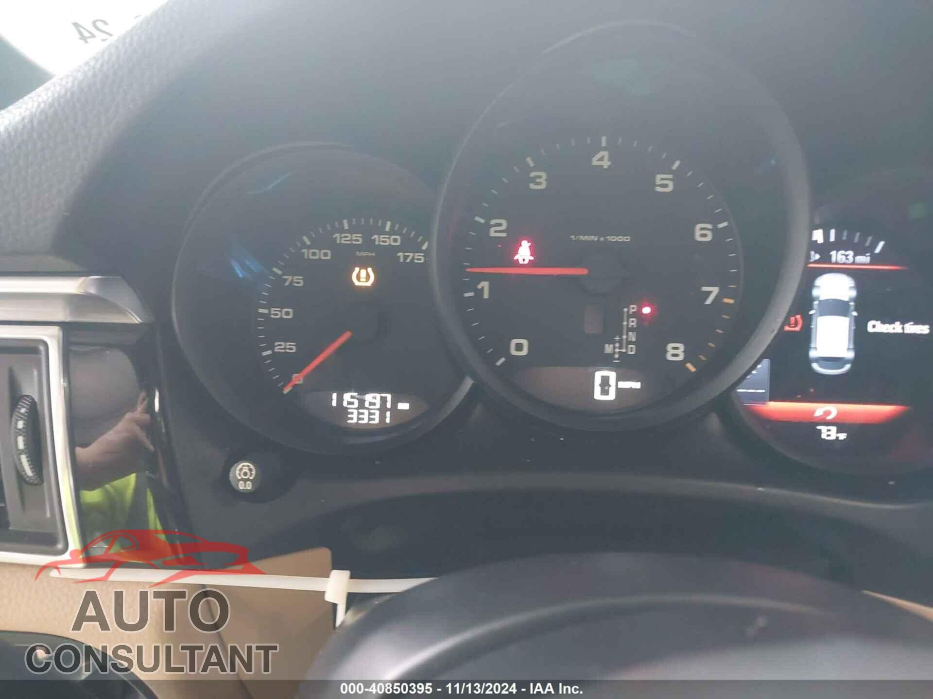 PORSCHE MACAN 2017 - WP1AA2A58HLB02243