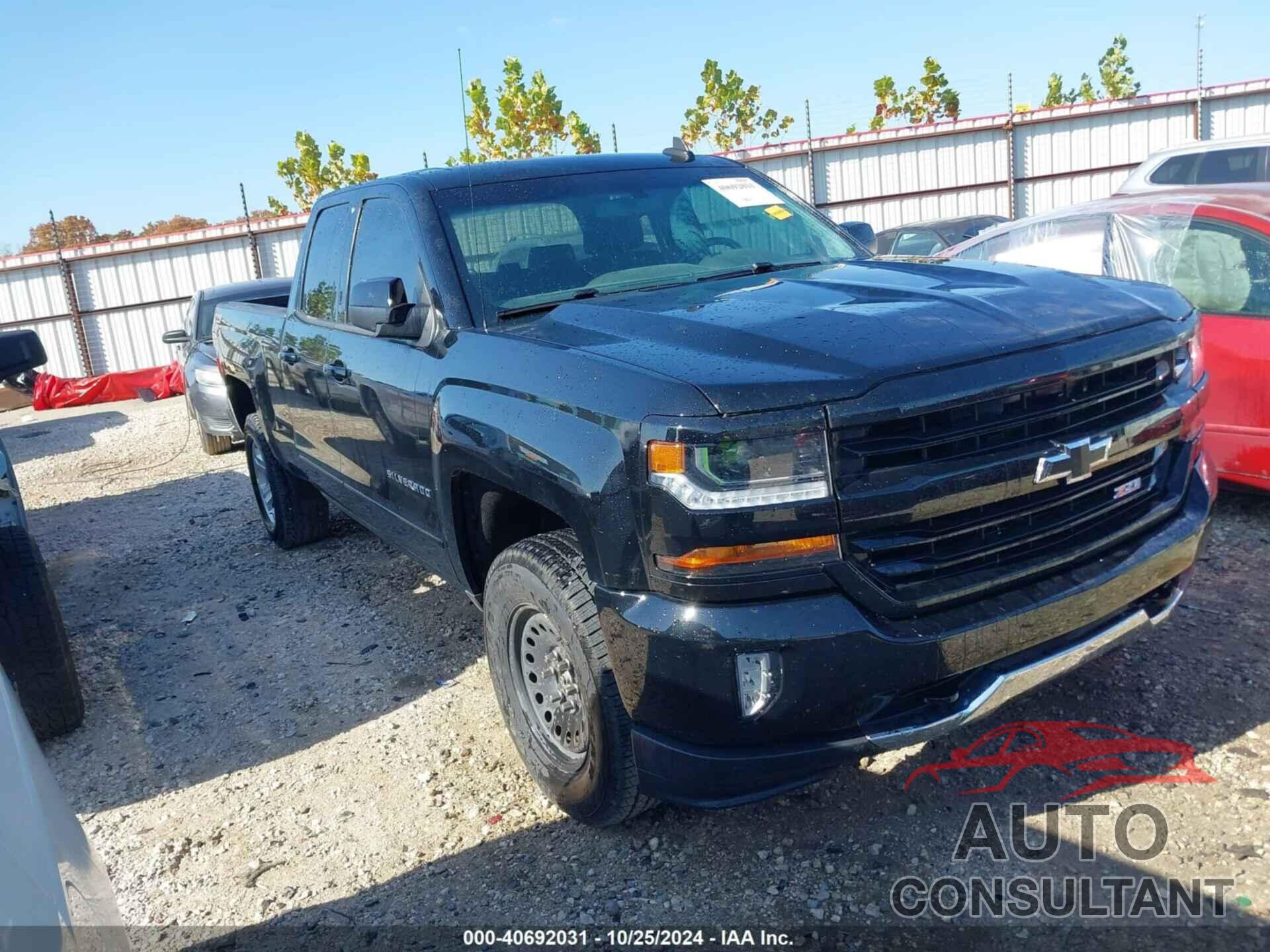 CHEVROLET SILVERADO 1500 2017 - 1GCVKREC9HZ370555