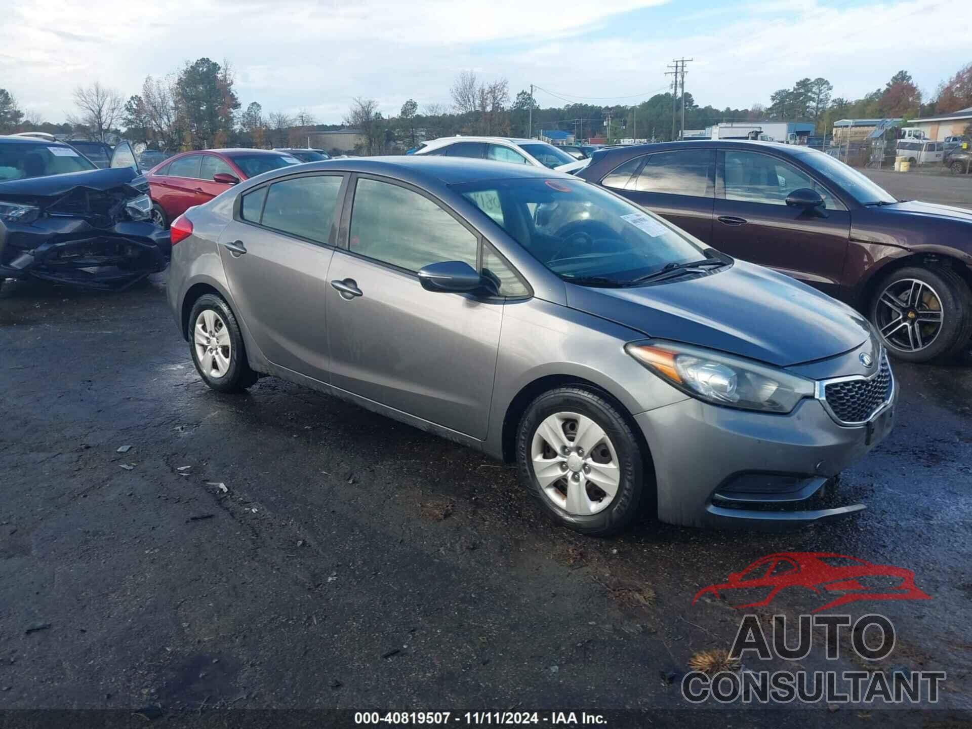 KIA FORTE 2016 - KNAFX4A67G5527110