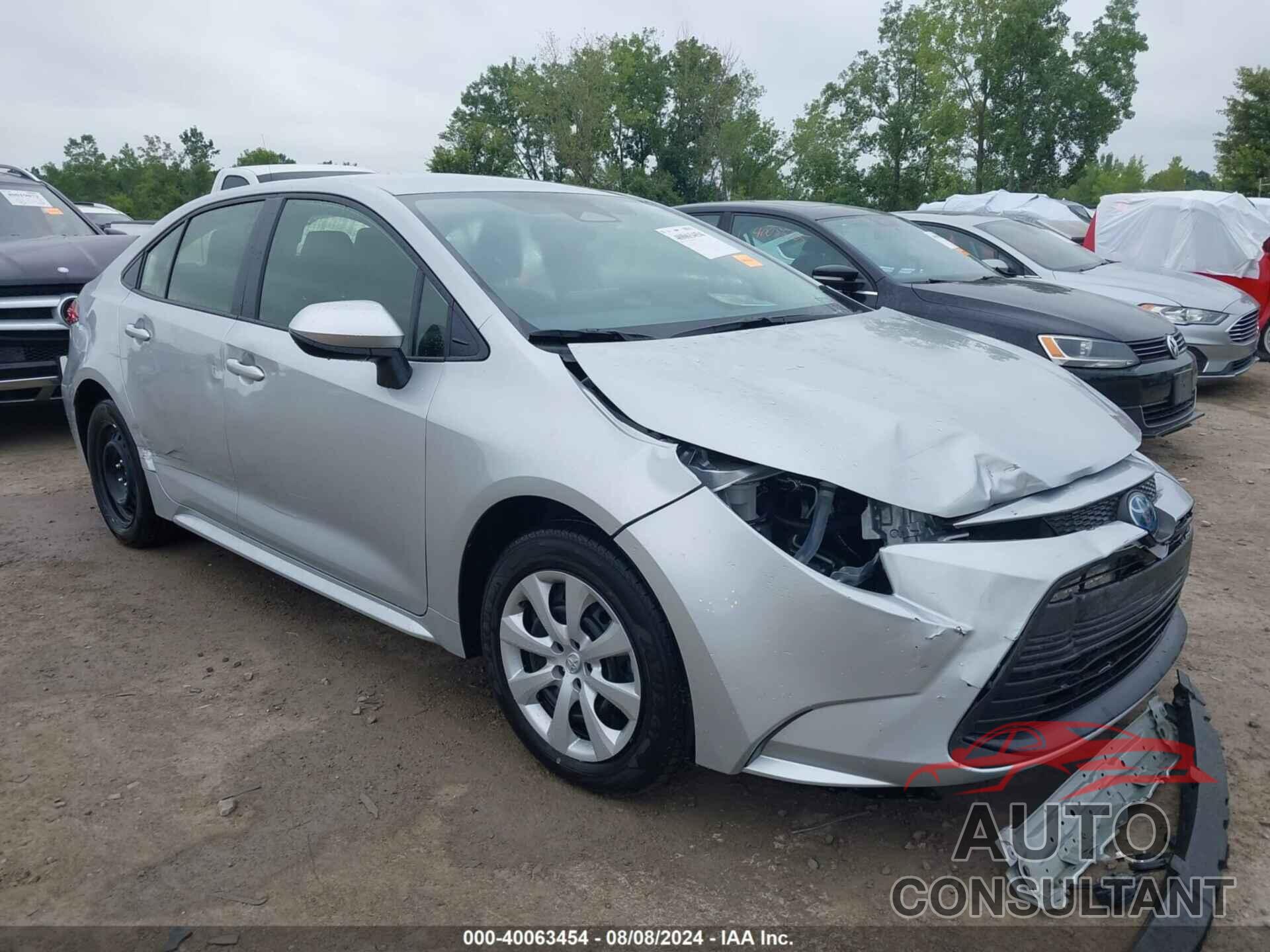 TOYOTA COROLLA 2024 - JTDBCMFE2R3044233
