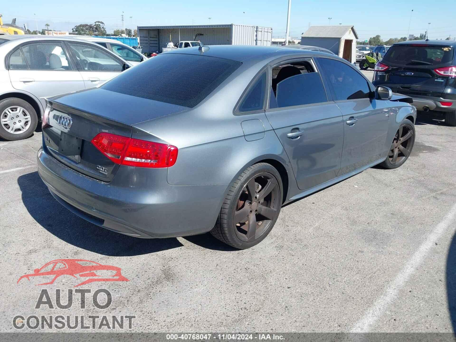 AUDI A4 2012 - WAUKFAFL4CA098024
